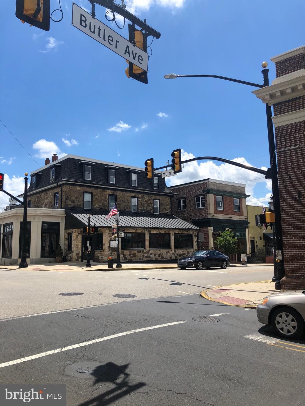 1 N Main St #2r, Ambler, PA 19002