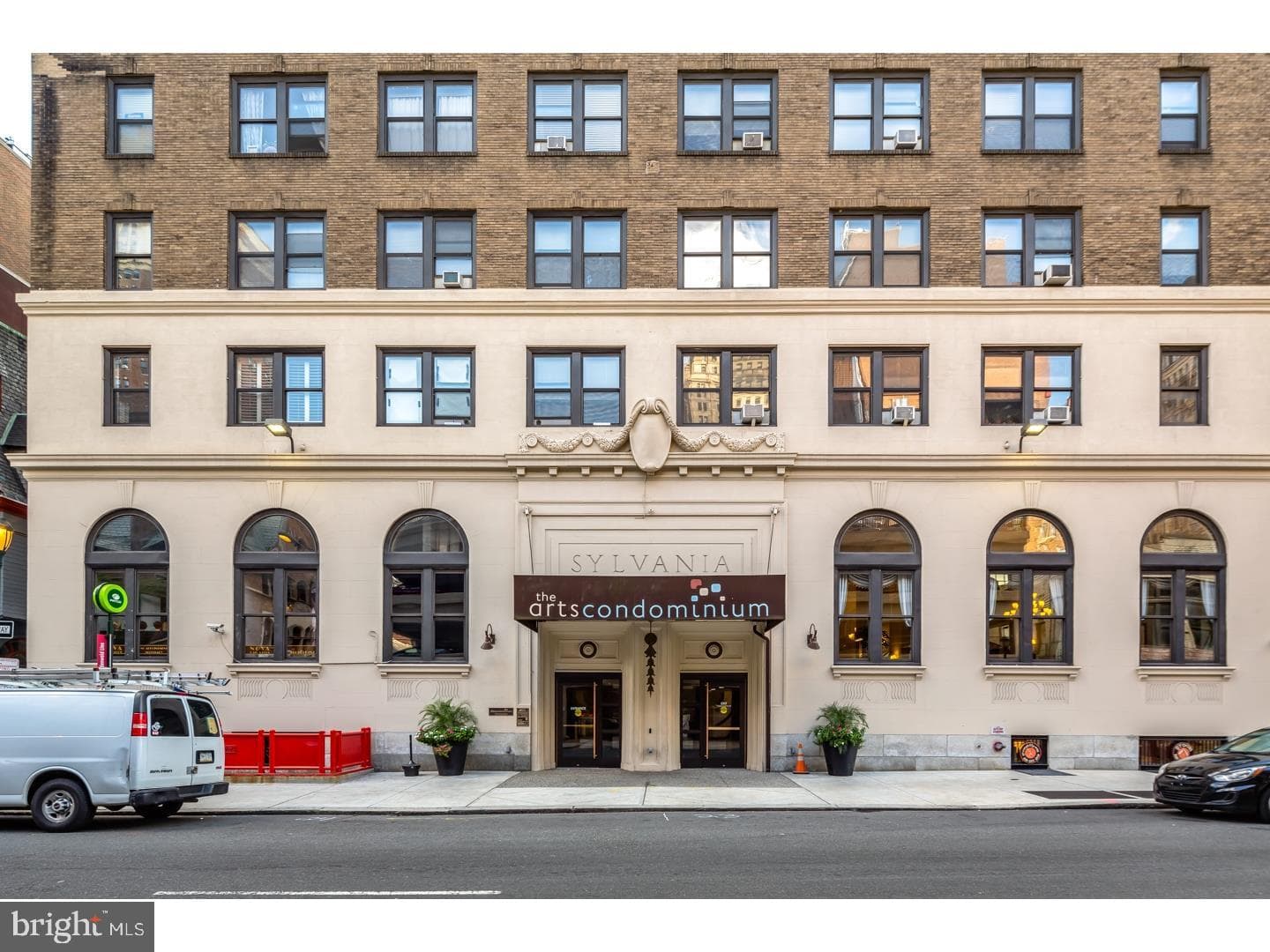 1324 Locust St #923, Philadelphia, PA 19107