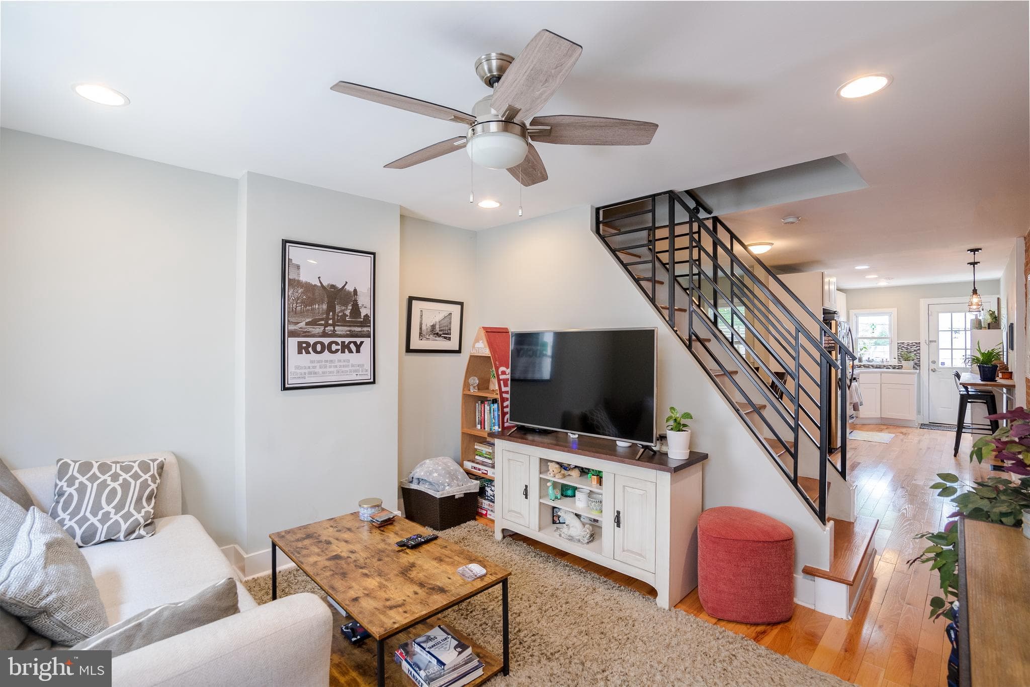 2531 E Gordon St, Philadelphia, PA 19125