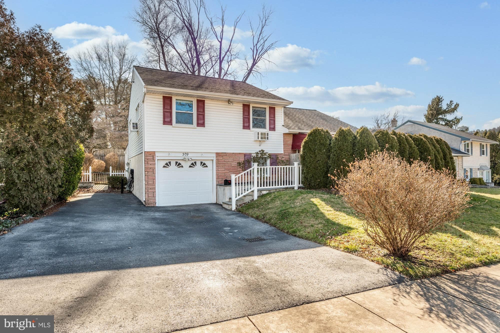 309 Williams Rd, Bryn Mawr, PA 19010