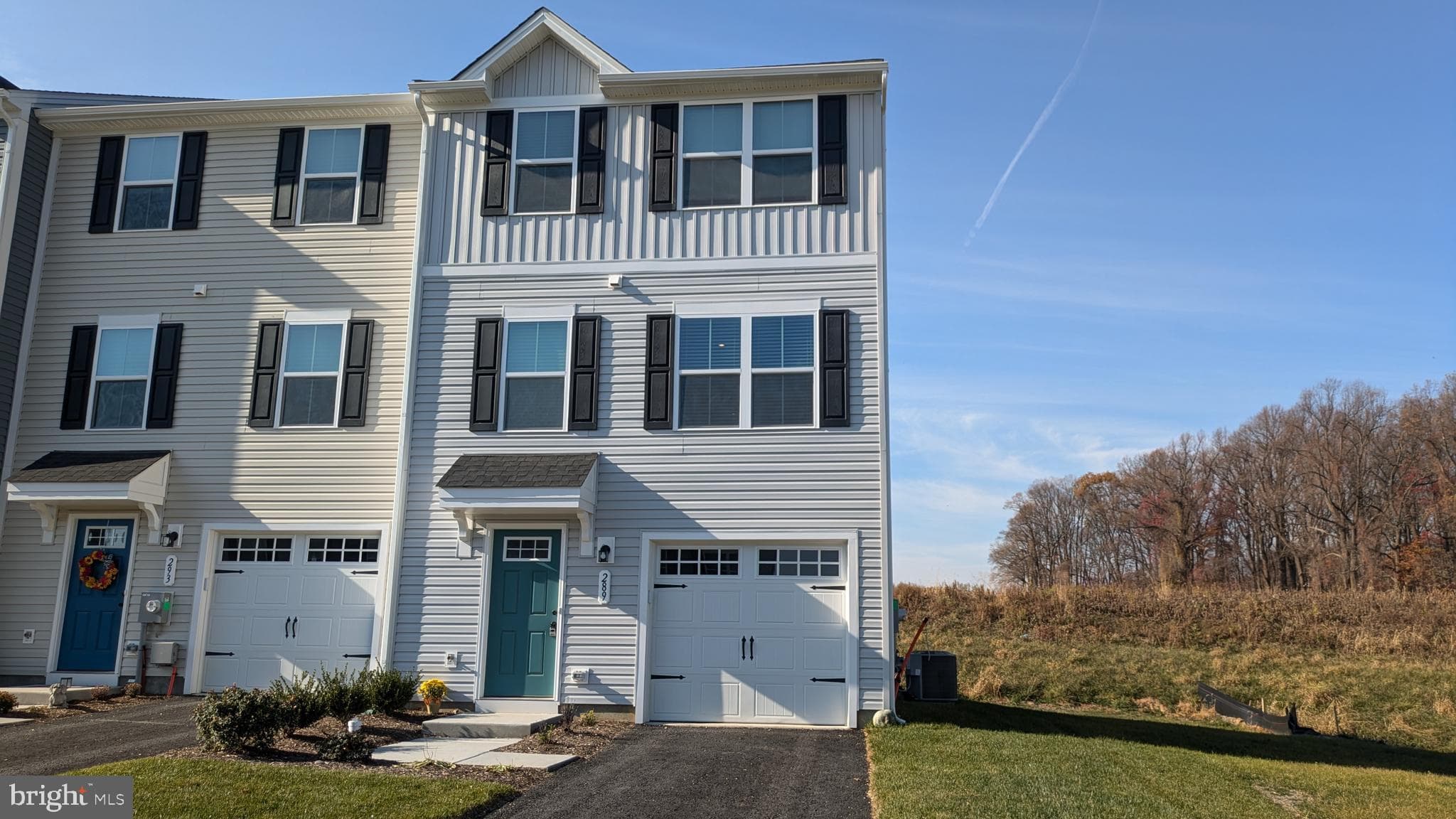 289 Hamilton Ln, Coatesville, PA 19320