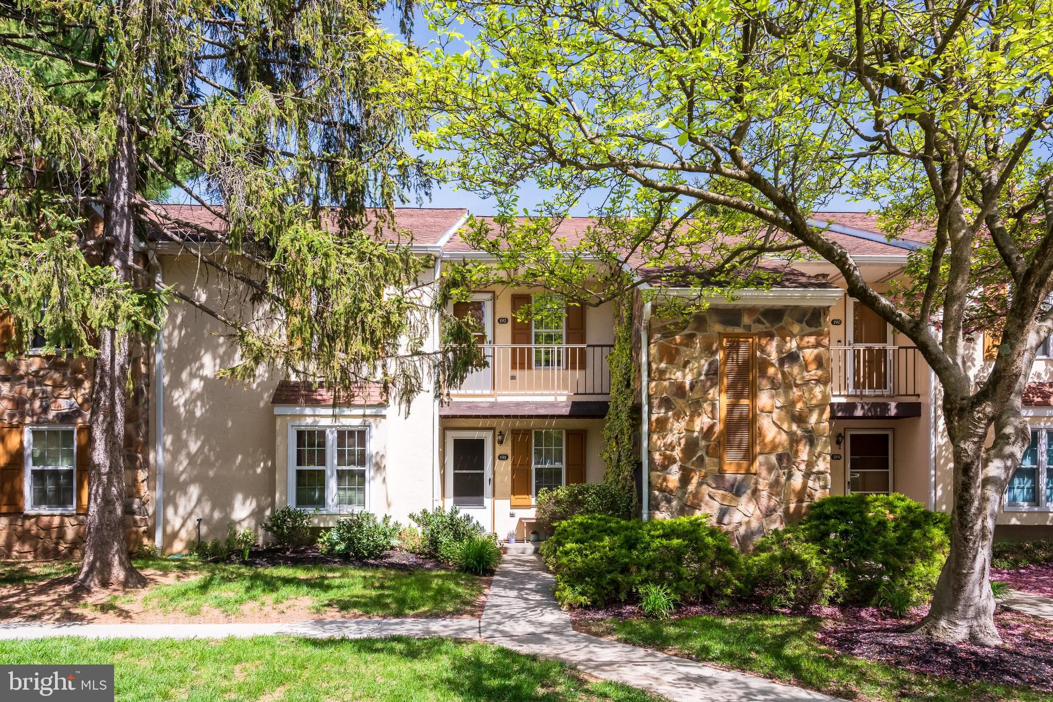 192 Valley Stream Ln #192, Chesterbrook, PA 19087