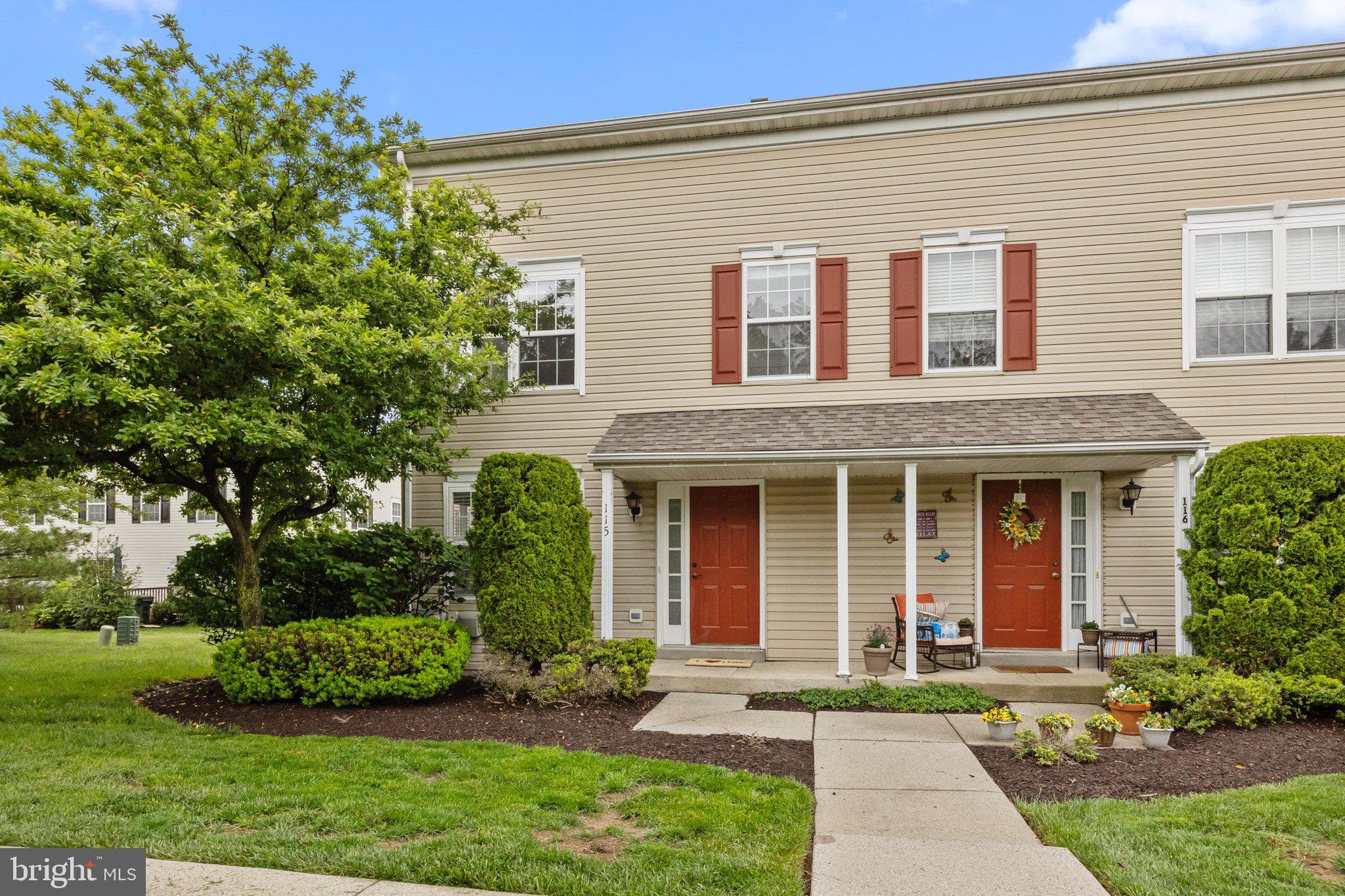 115 Goldfinch Ct #237, Warrington, PA 18976