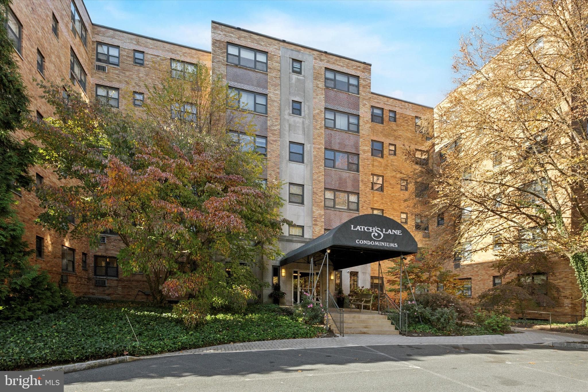 40 Old Lancaster Rd #311, Merion Station, PA 19066