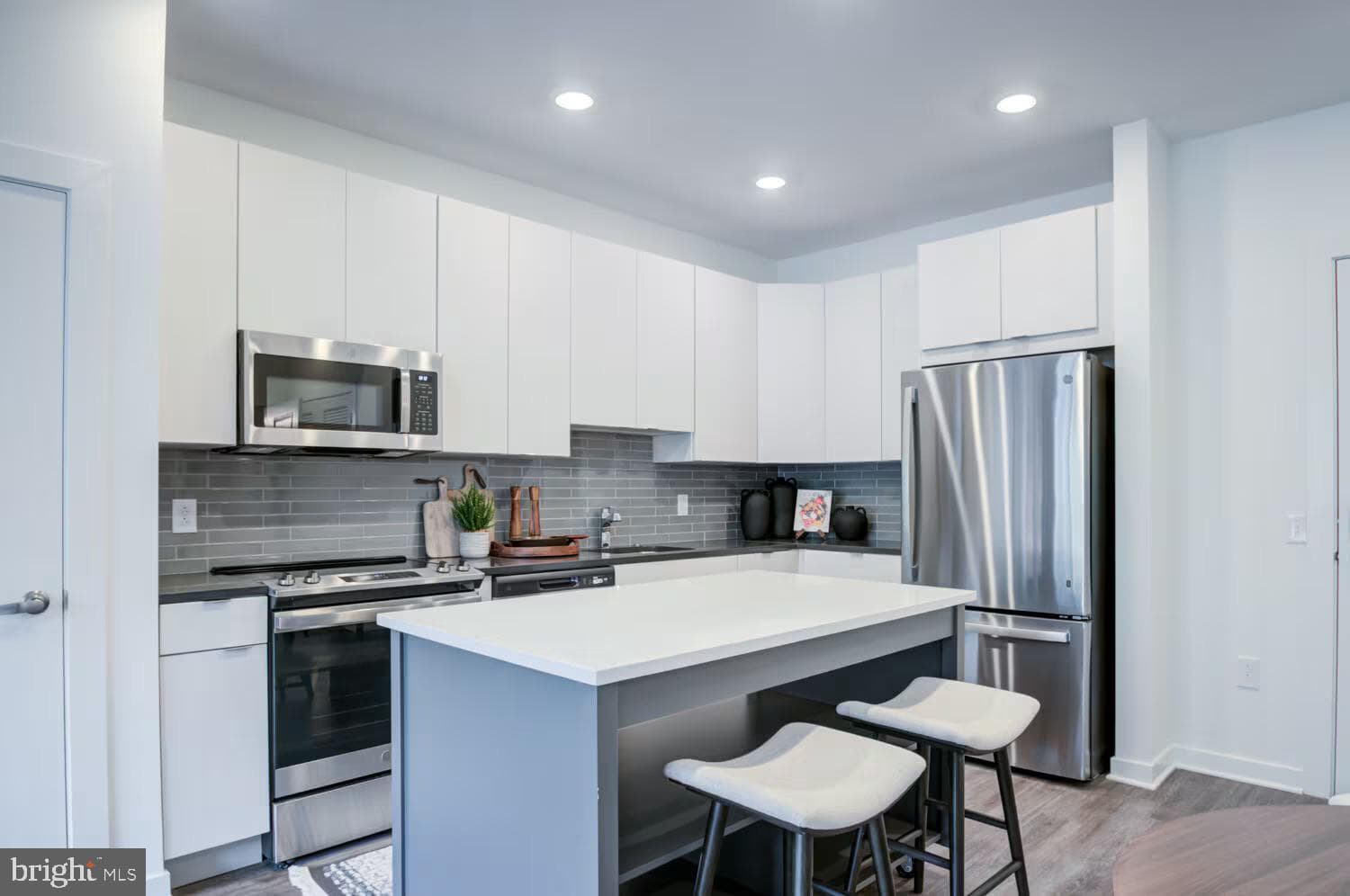 503-29 N Columbus Blvd #1525, Philadelphia, PA 19123