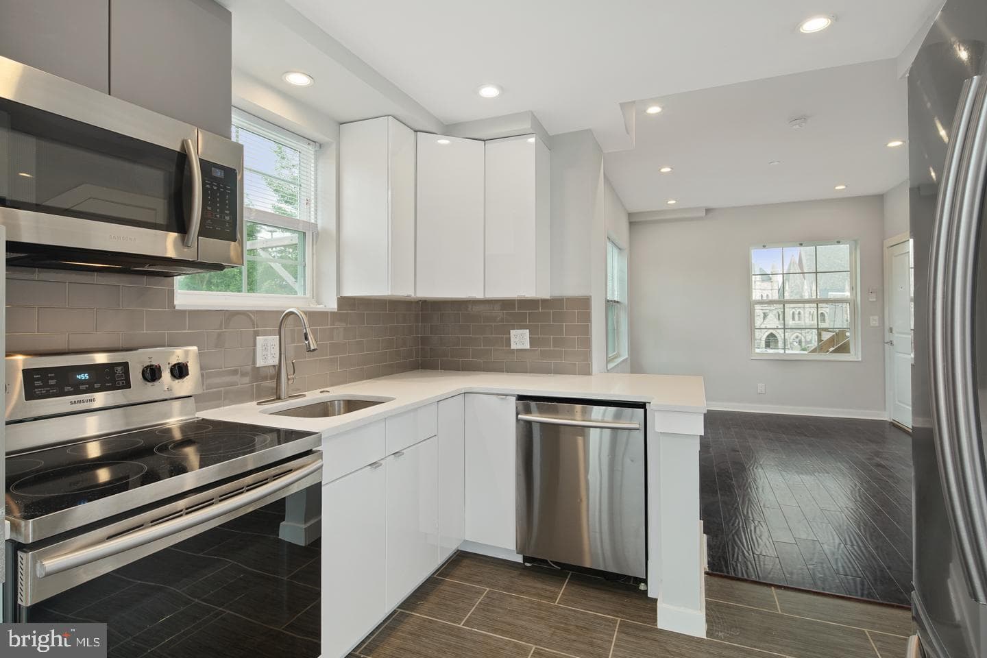17 S 44th St #unit 6, Philadelphia, PA 19104
