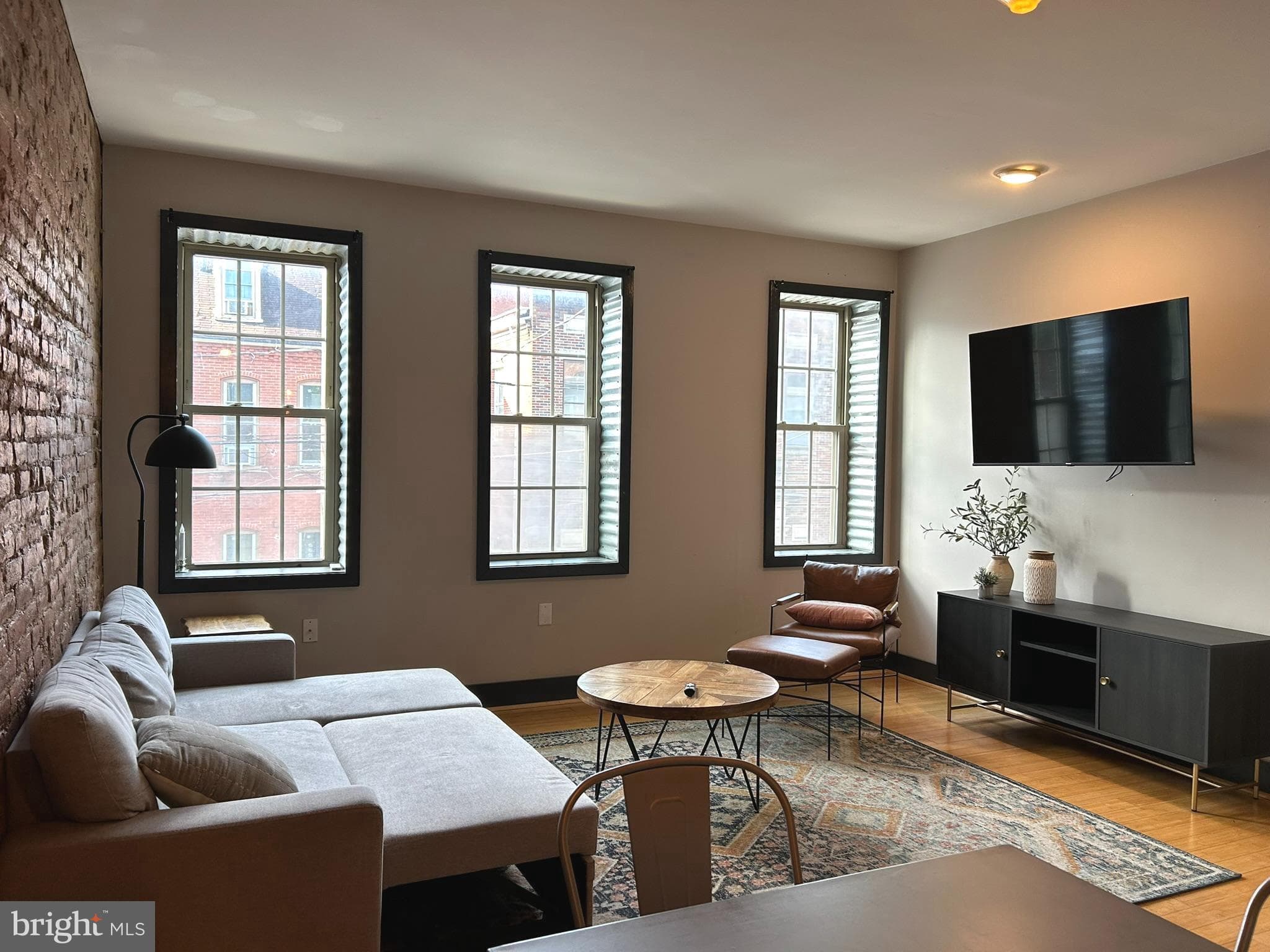 225 E King St #2, Lancaster, PA 17602