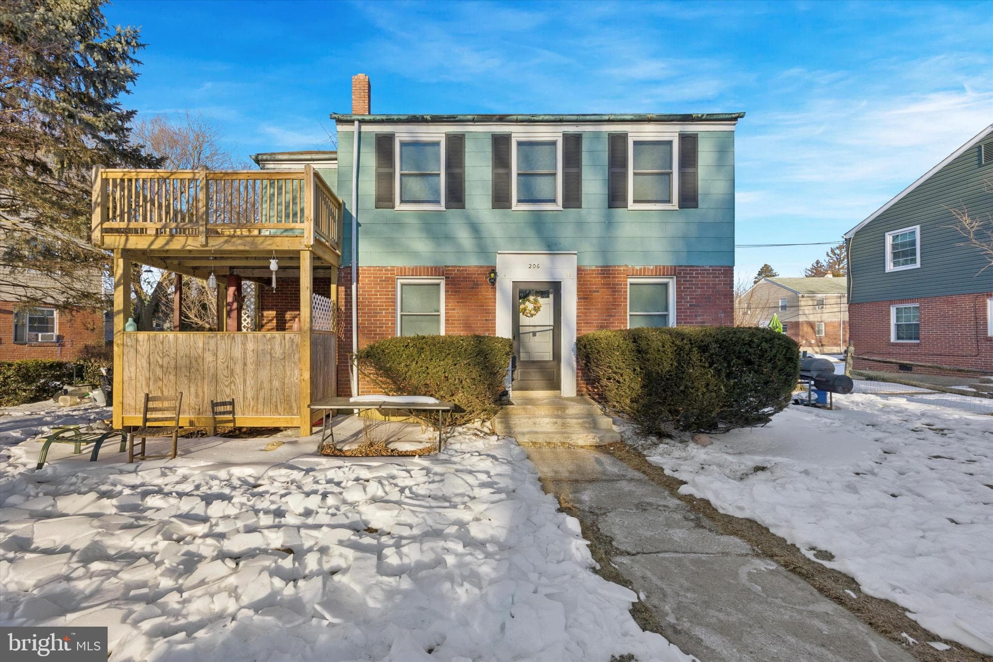 206 W Parkway Ave, Chester, PA 19013