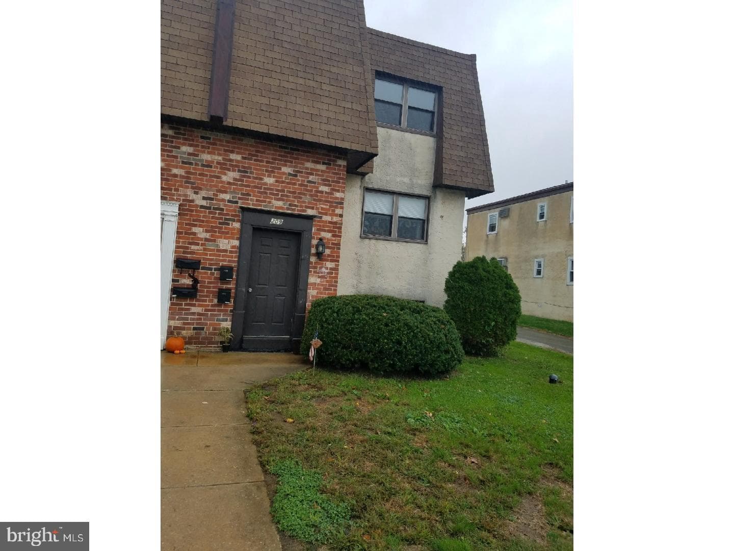 209 Glenside Ave #1st Floor, Holmes, PA 19043
