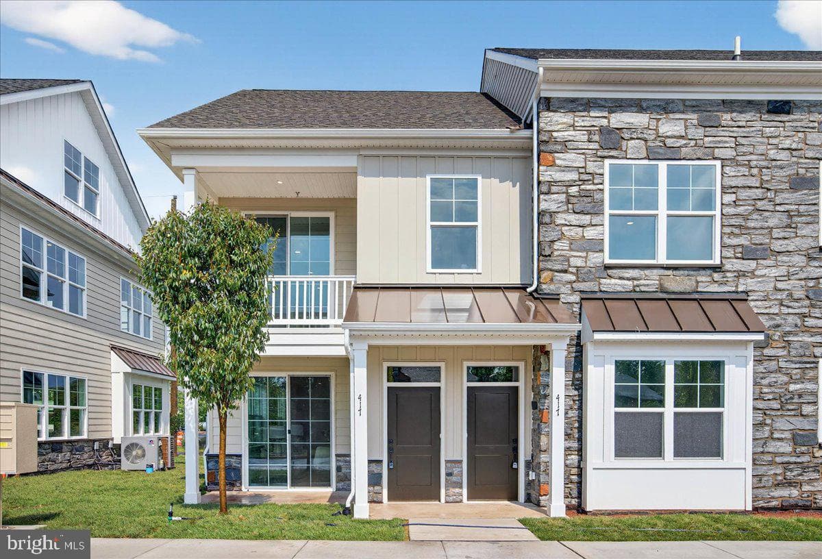 415 Isabelle Ct #201, Harleysville, PA 19438