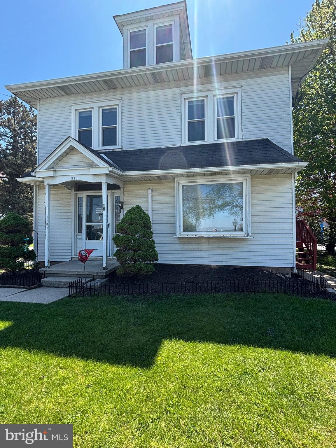 976 W Main St #2, New Holland, PA 17557