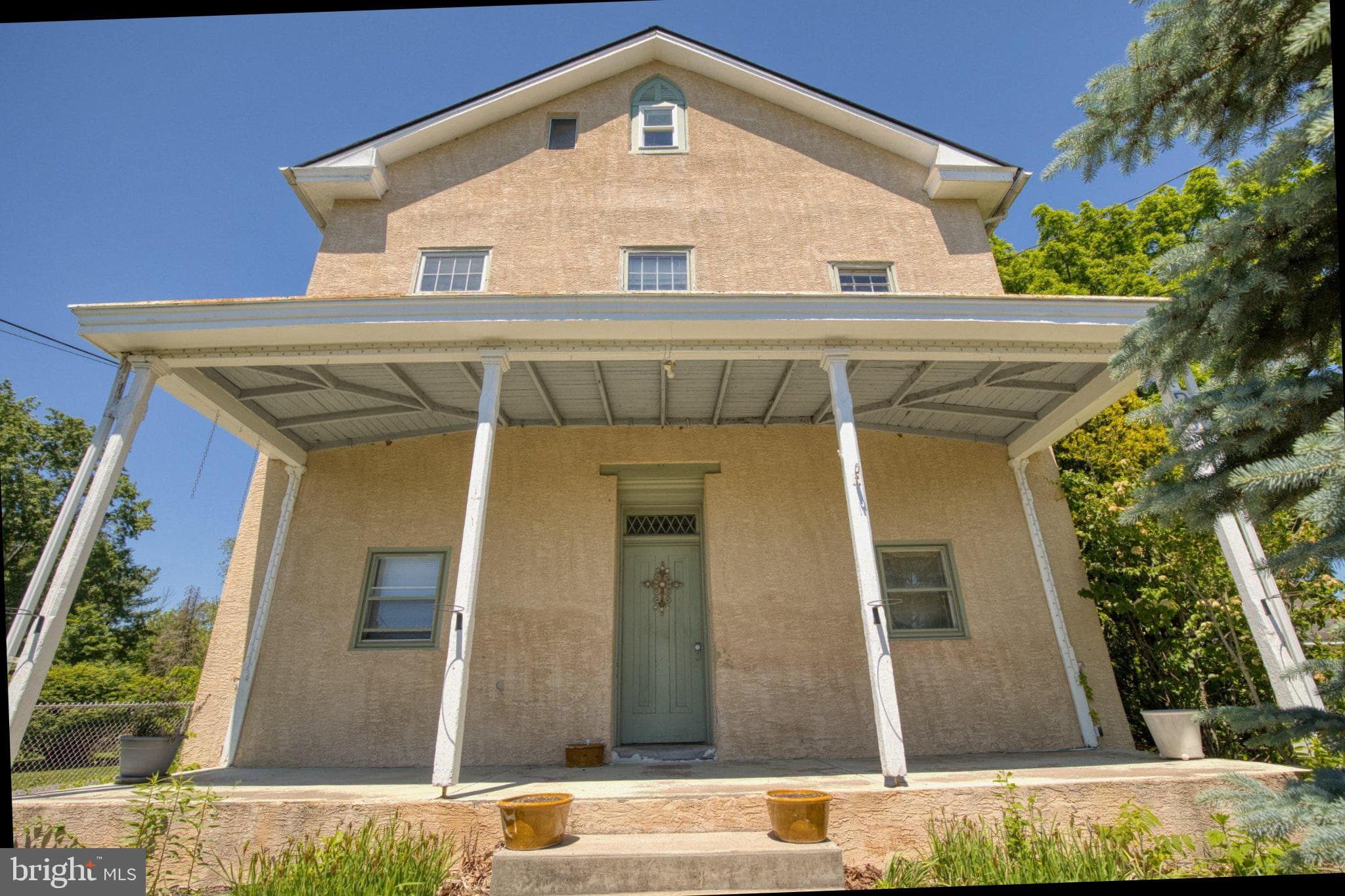 25 W 5th Ave #2, Collegeville, PA 19426
