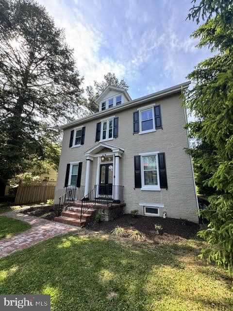 25 E Washington St #2r, West Chester, PA 19380