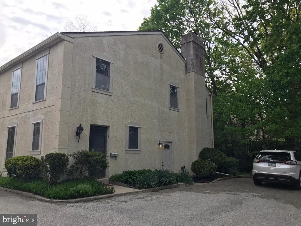 22 Llanfair Rd #8, Ardmore, PA 19003