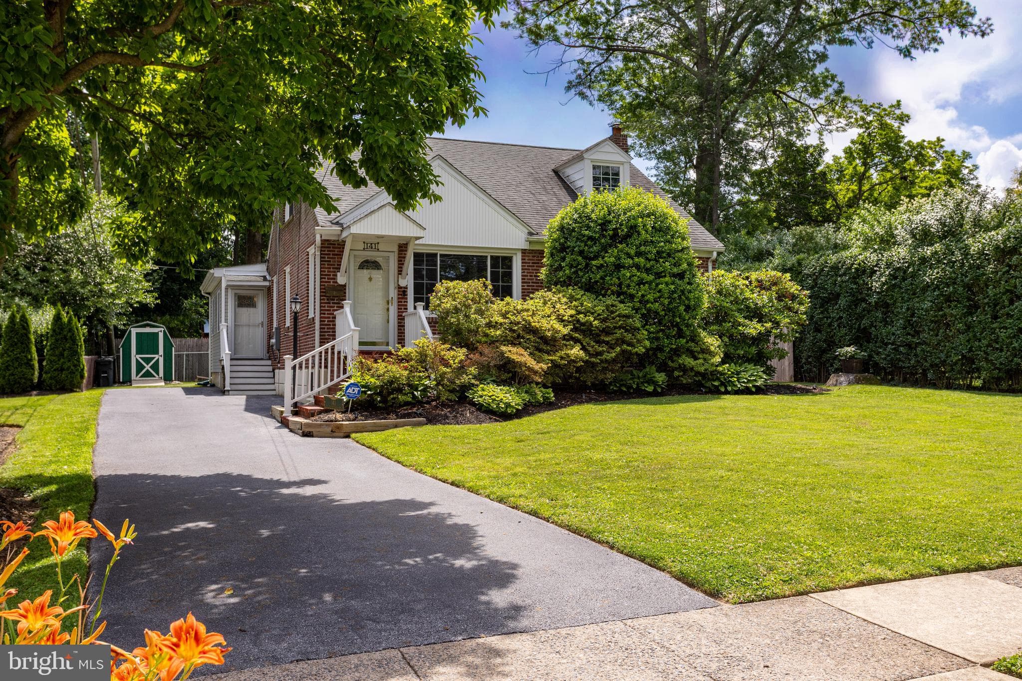 141 N Norwinden Dr, Springfield, PA 19064