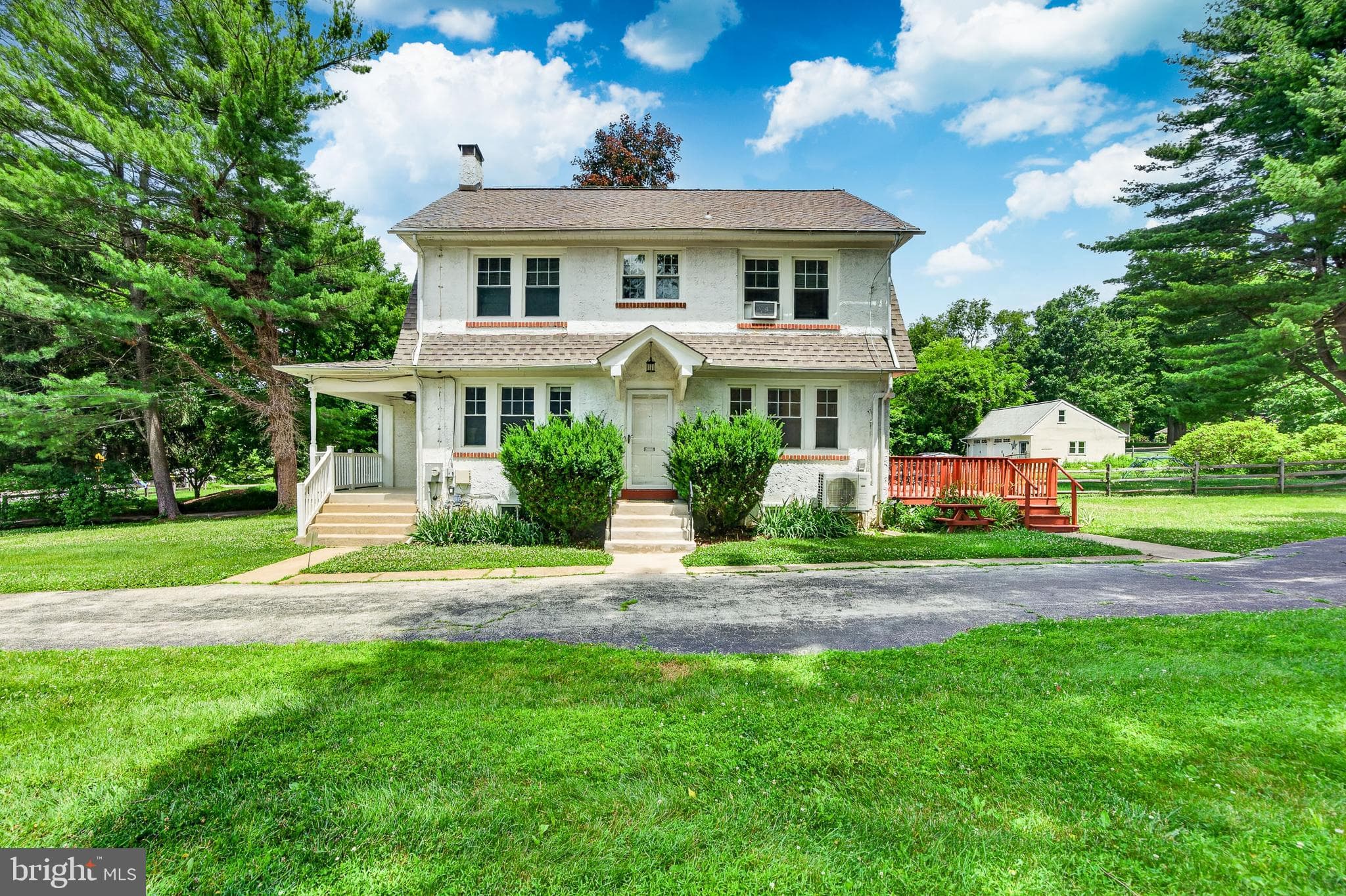 113 S Valley Rd, Paoli, PA 19301