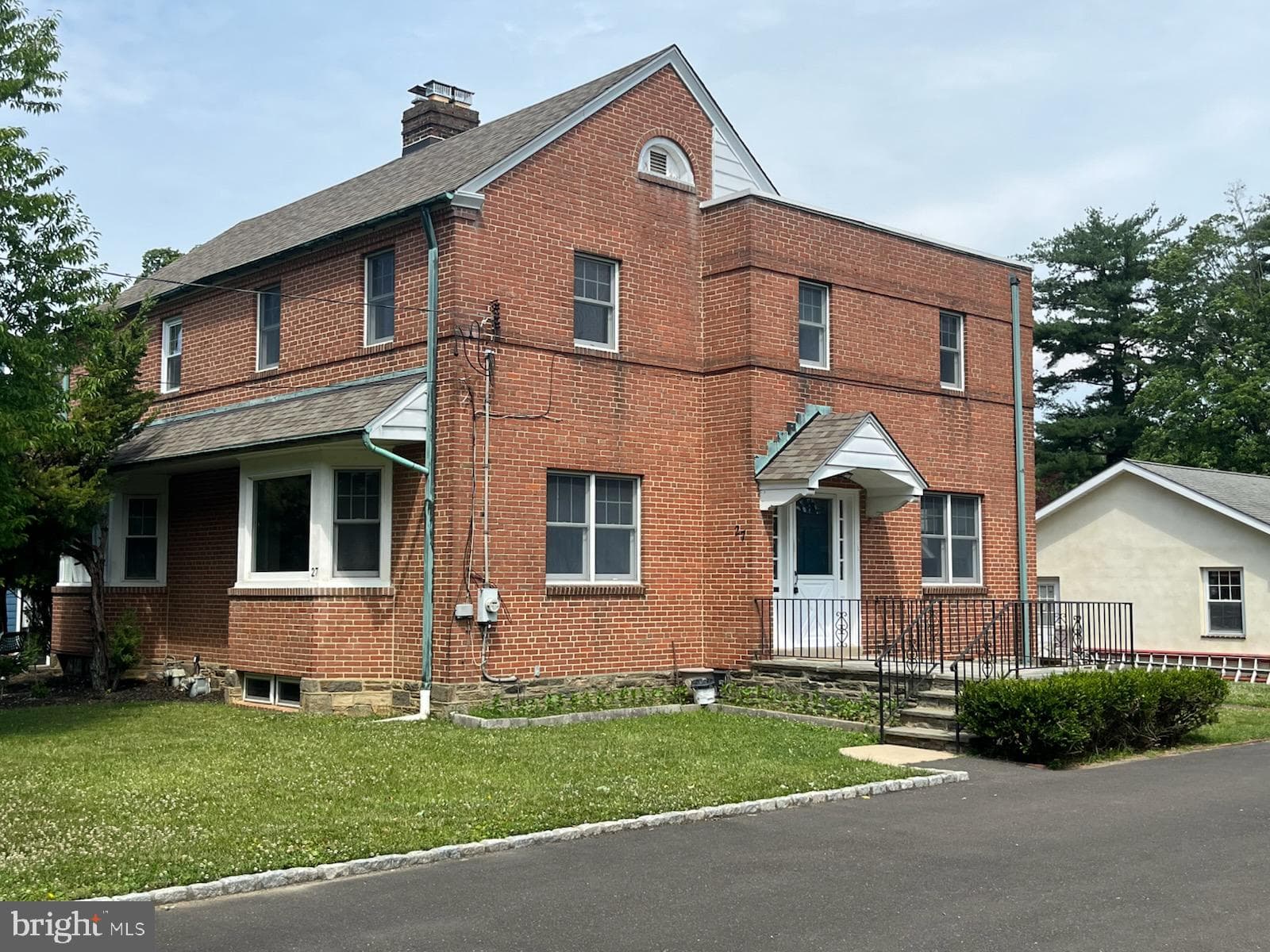 27 Bysher Ave, Flourtown, PA 19031