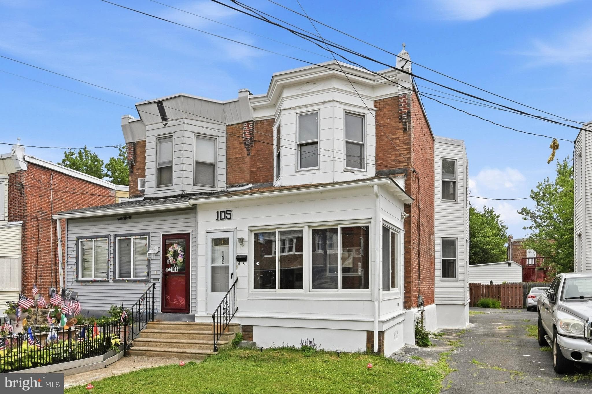 105 Jackson Ave, Darby, PA 19023