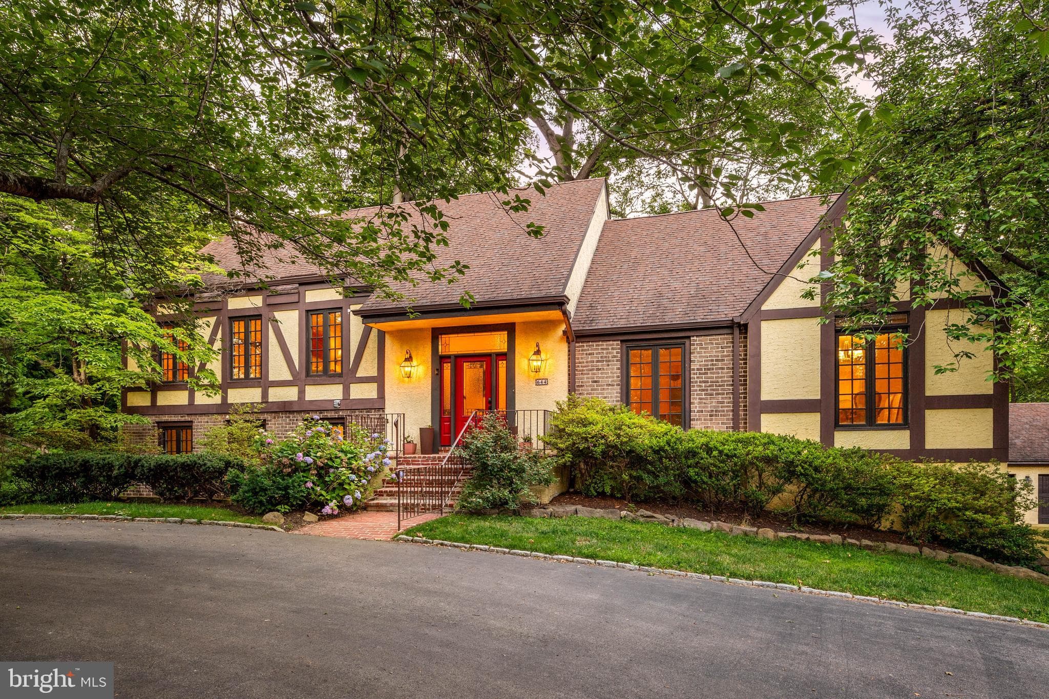 644 Robinson Ln, Haverford, PA 19041