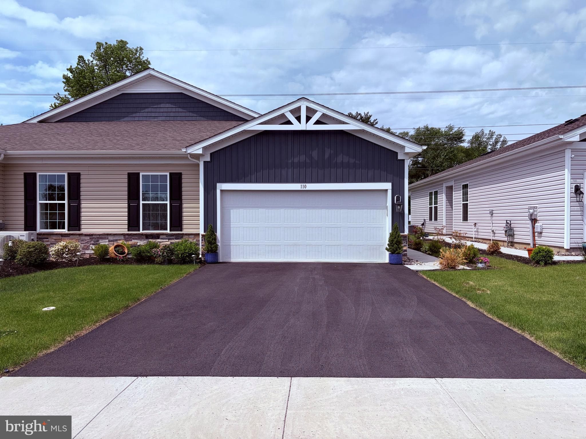 137 Delhaas Cir, Bristol, PA 19007