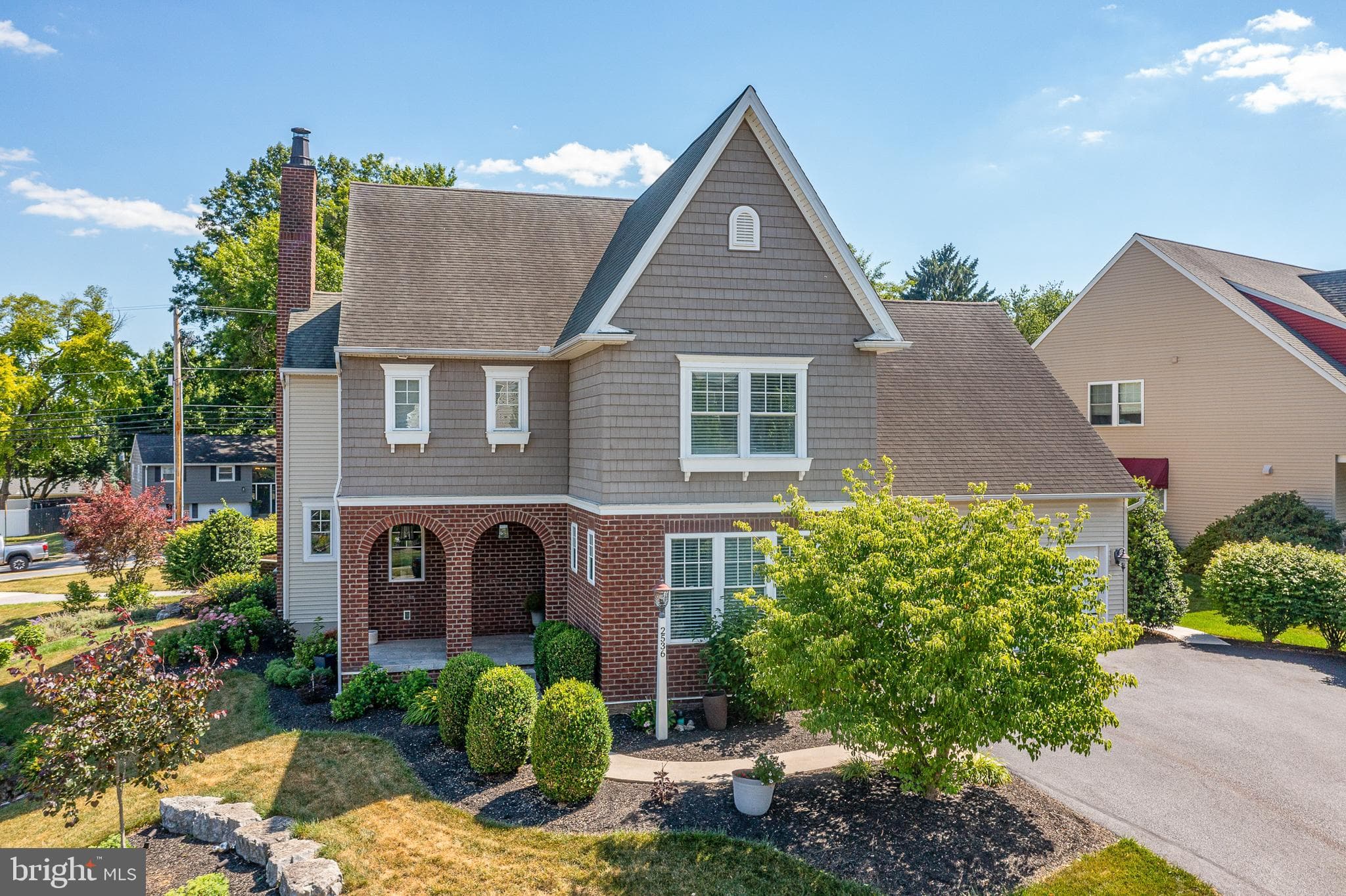 2536 Starbrush Dr, East Petersburg, PA 17520