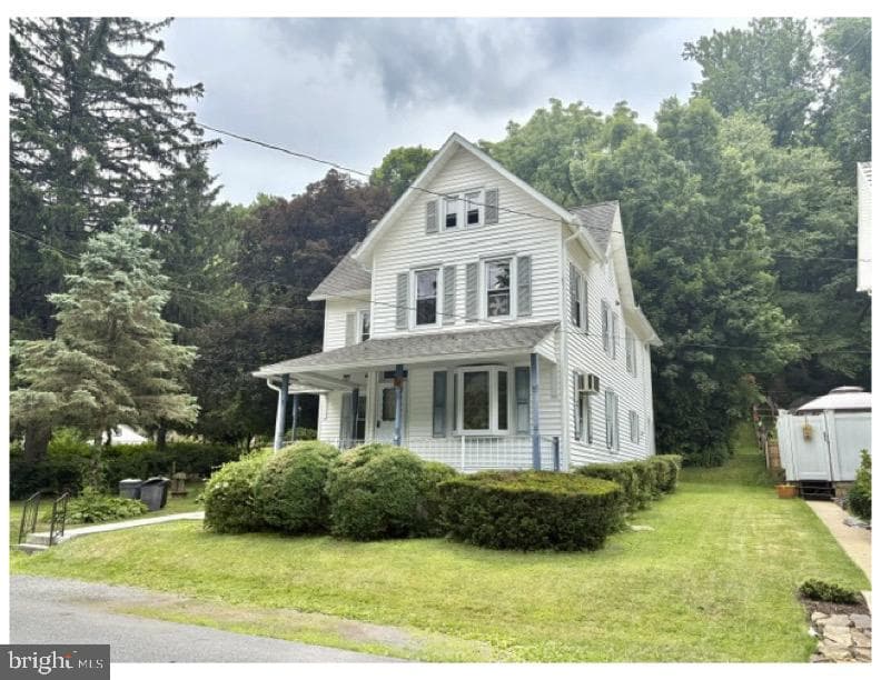 34 Woodland Ave, Mohnton, PA 19540
