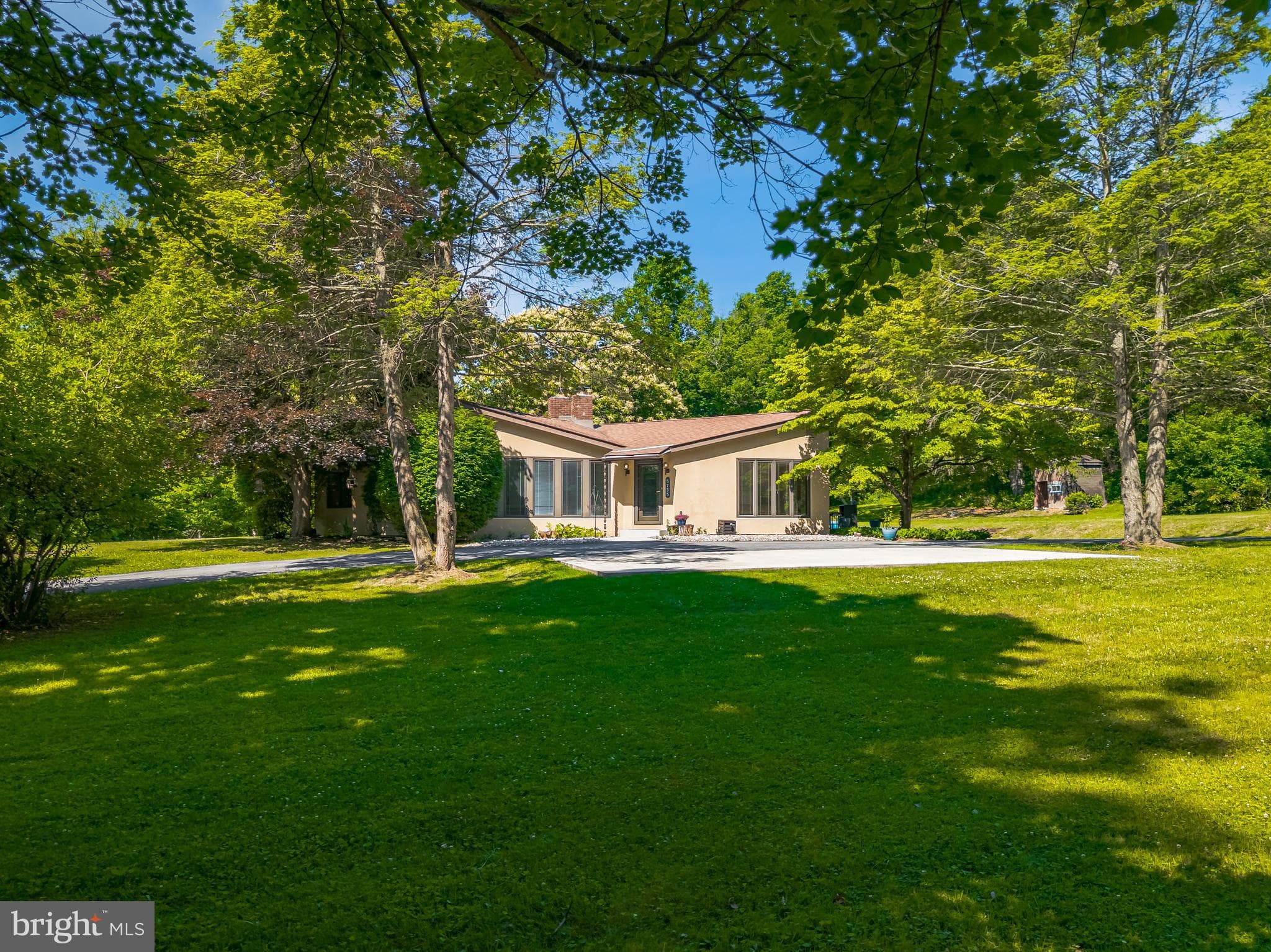 5735 Blue Church Rd, Coopersburg, PA 18036