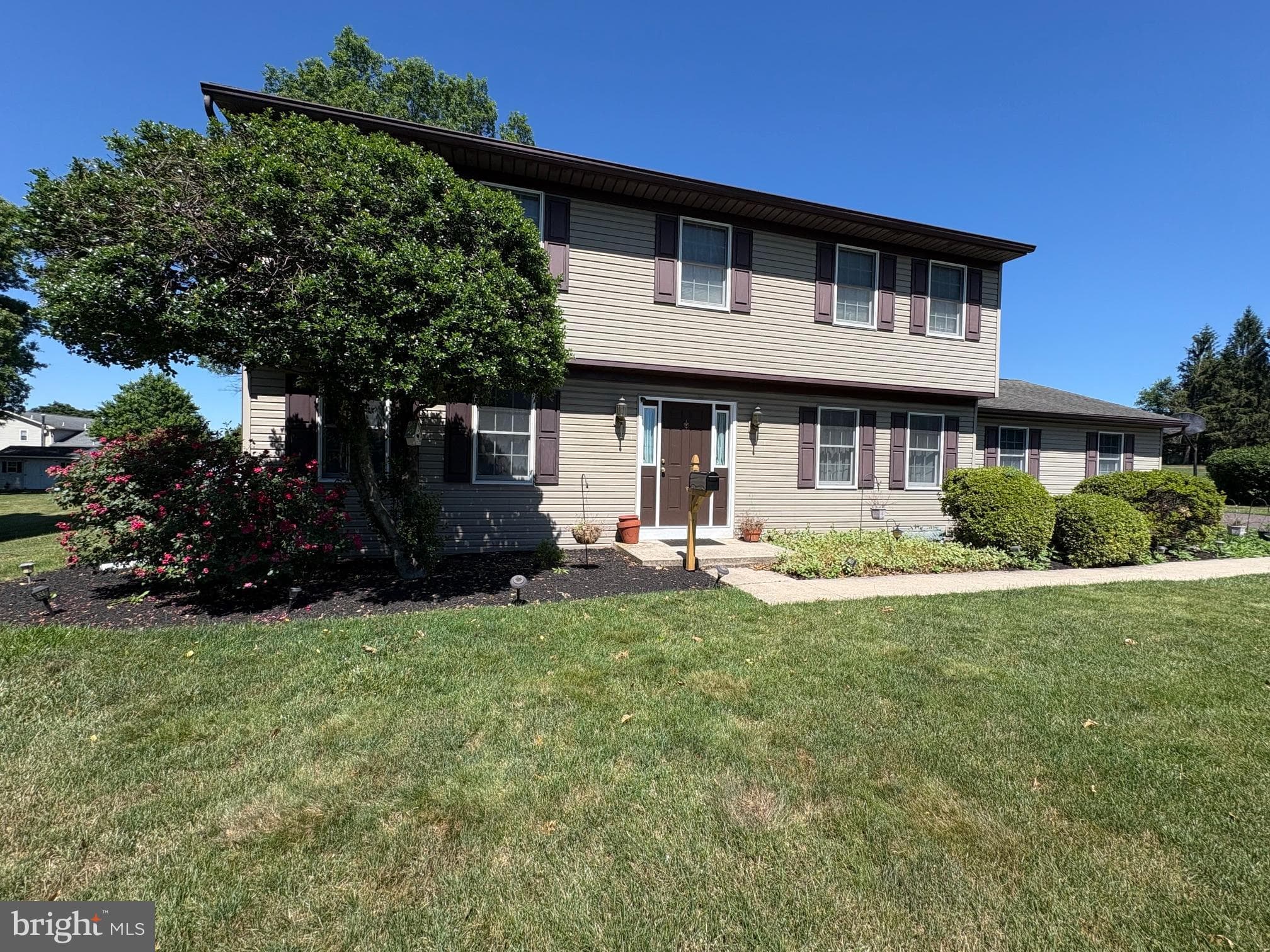110 Old Airport Rd, Douglassville, PA 19518