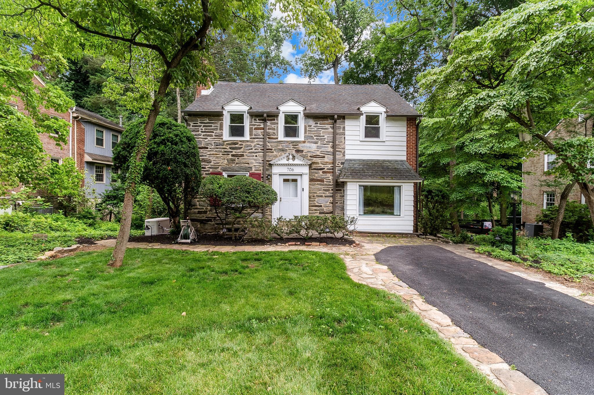 706 Pine Ridge Rd, Media, PA 19063
