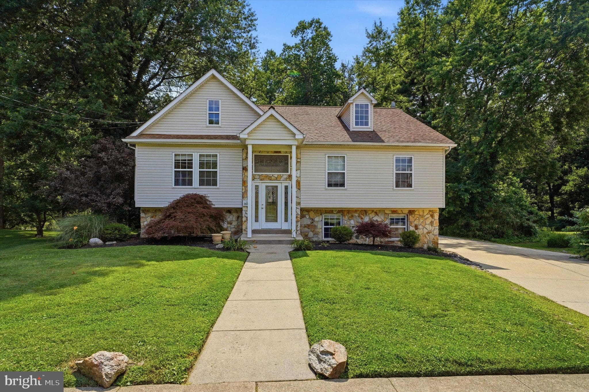 1616 Patricia Ave, Willow Grove, PA 19090