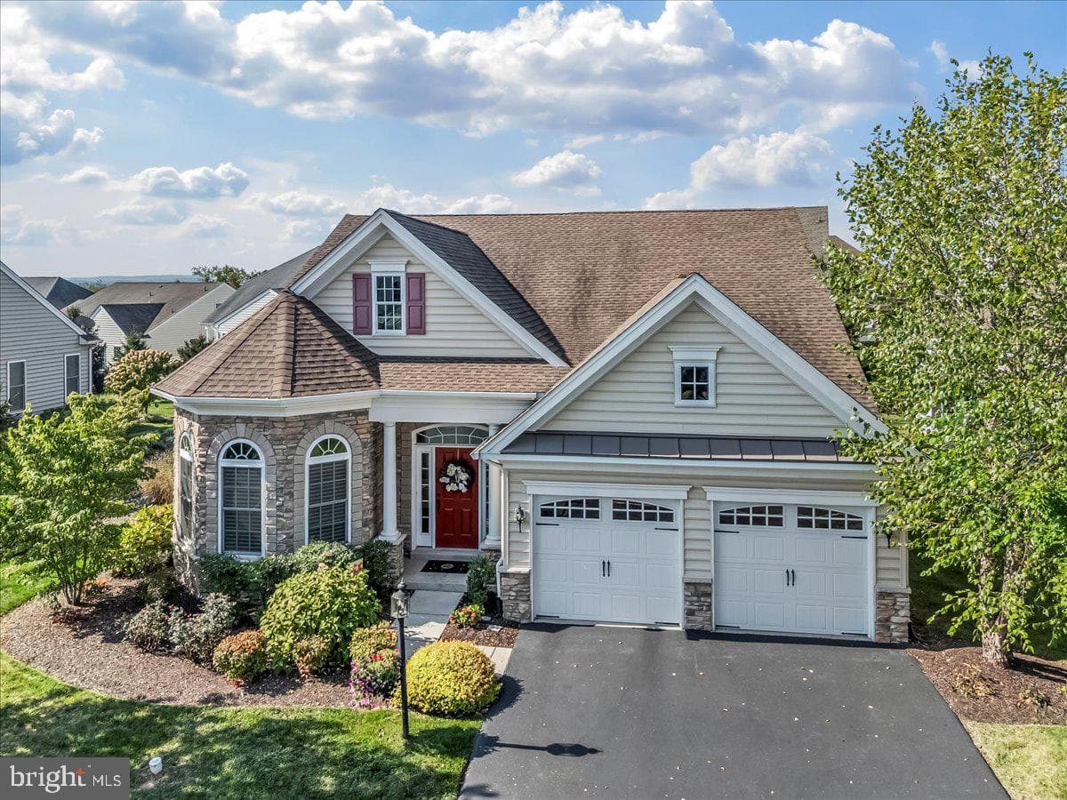 4826 Spencer Dr, Schwenksville, PA 19473