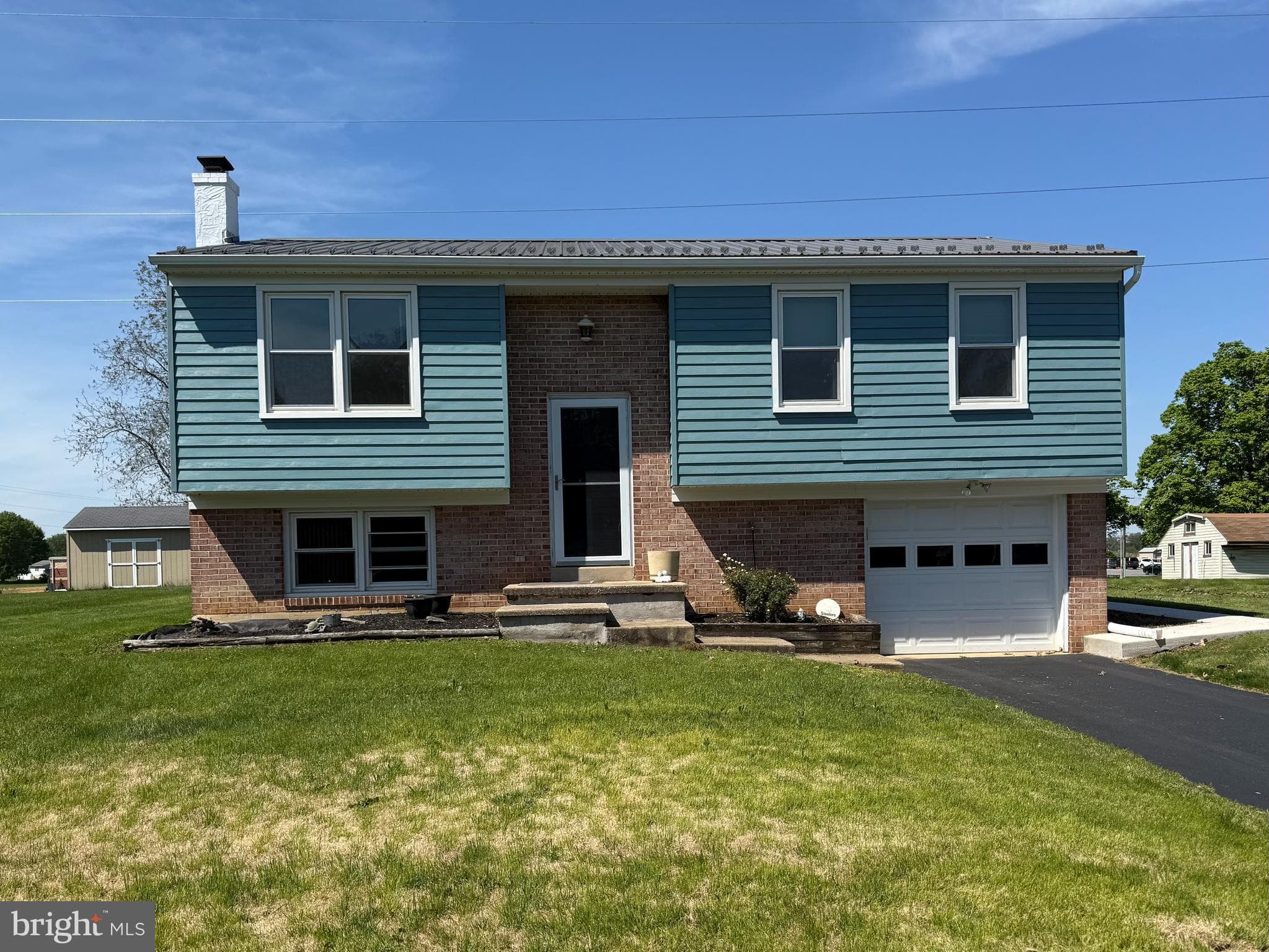 1061 Stellar Dr, Mount Joy, PA 17552