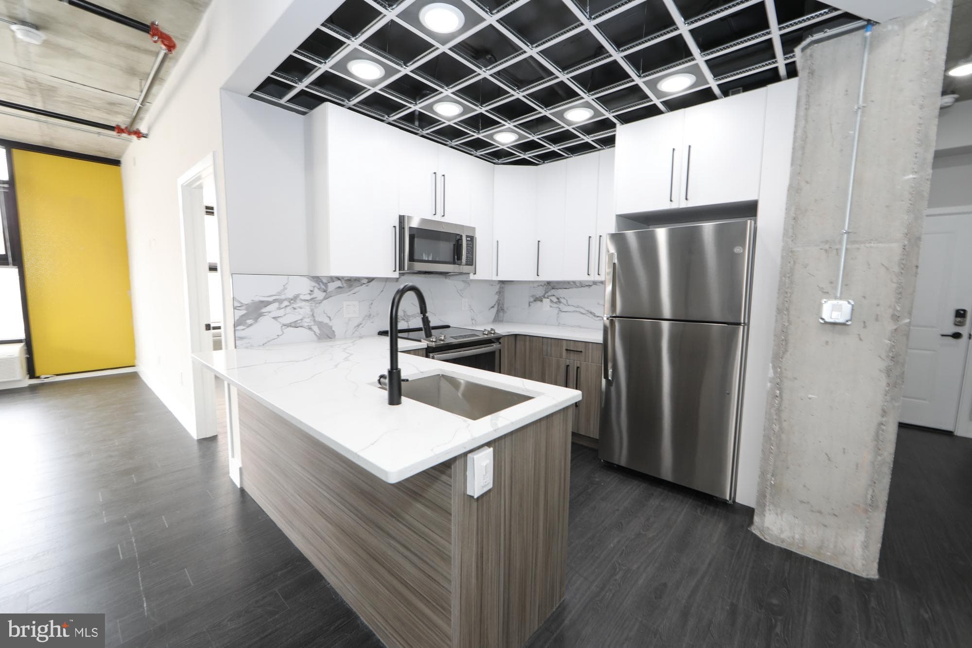 3460 J St #203, Philadelphia, PA 19134