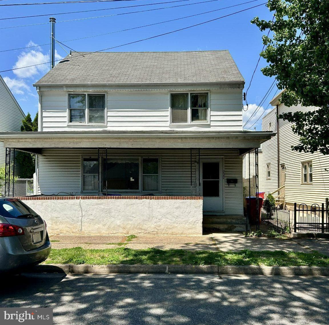 727 Cedar St, Bristol, PA 19007