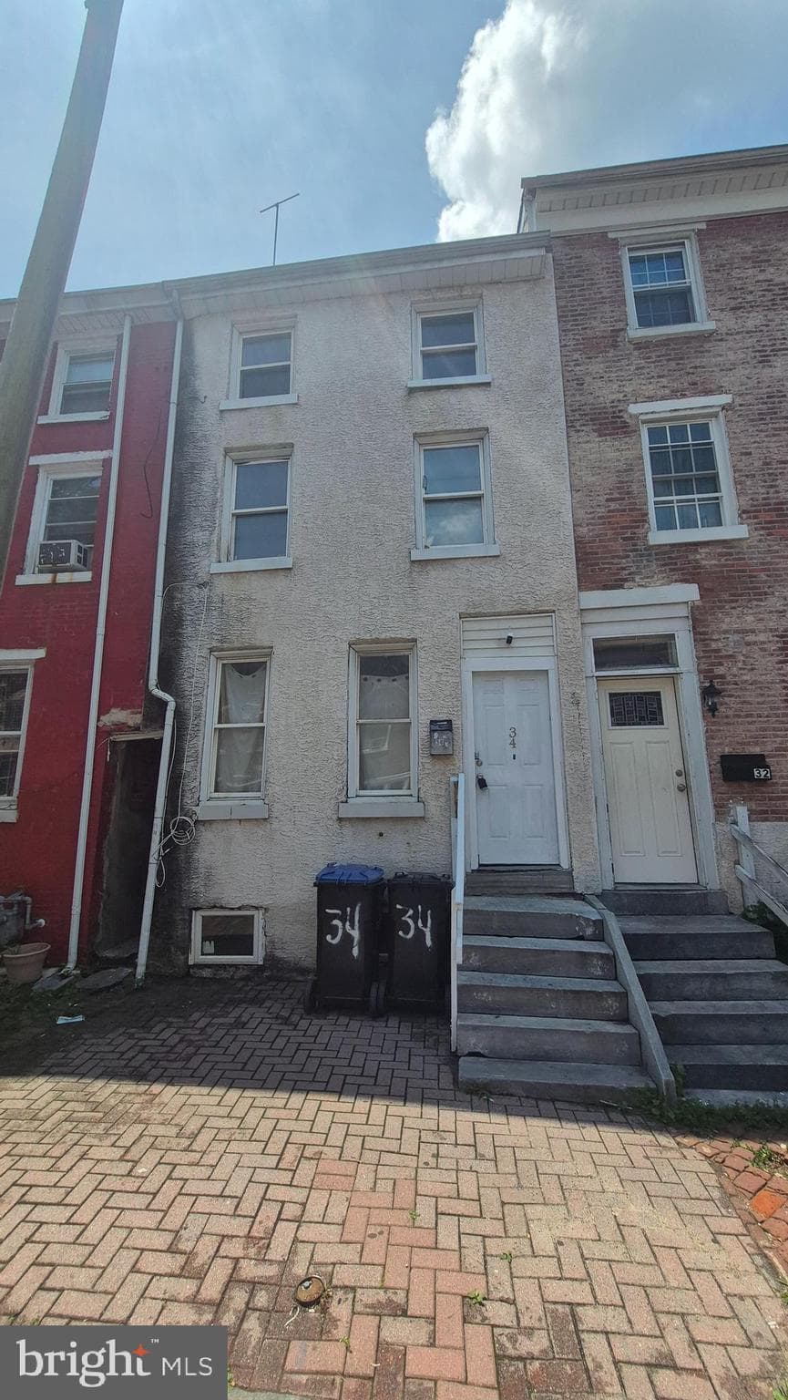 34 E Chestnut St, Norristown, PA 19401