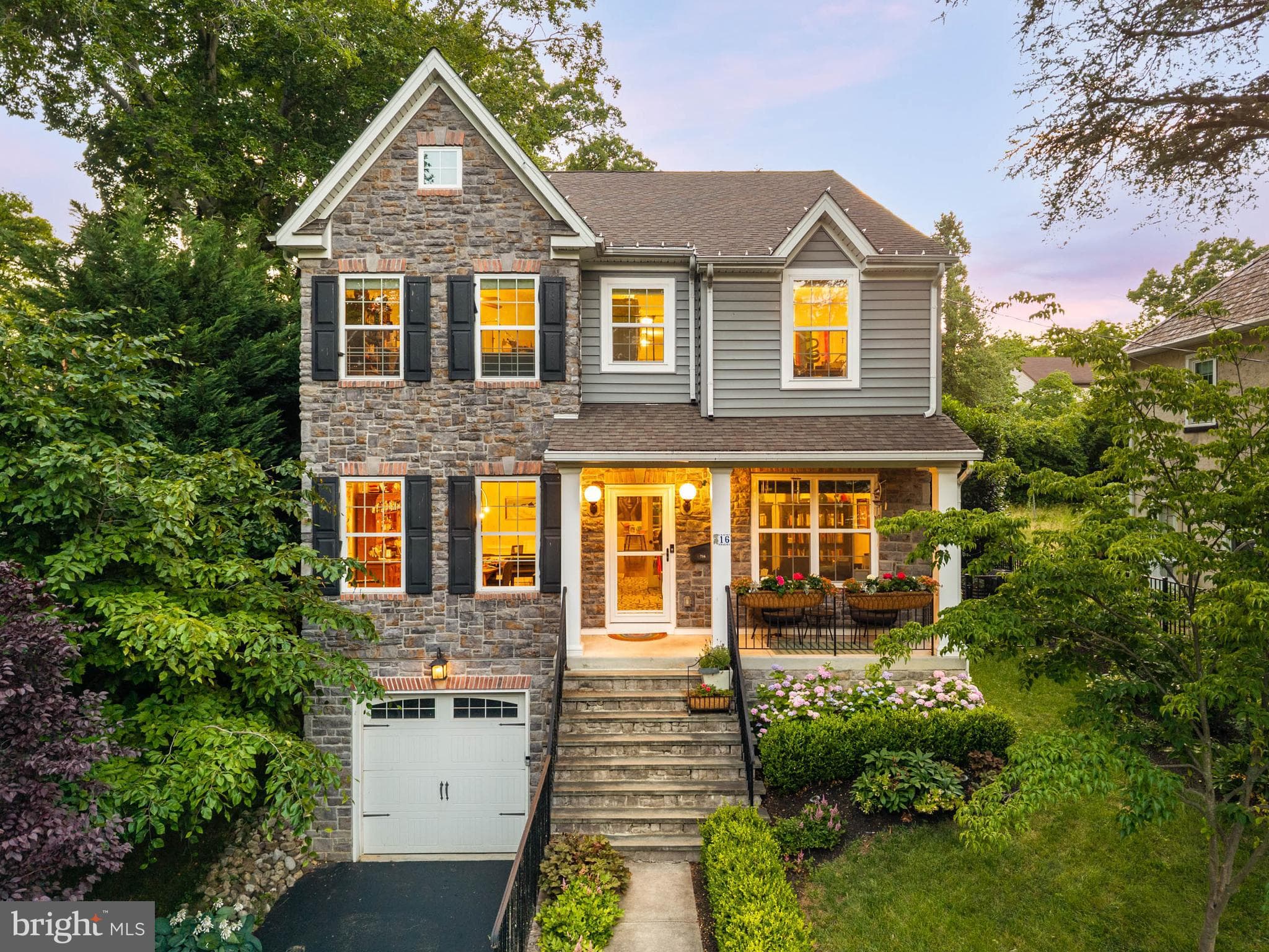 716 Beechwood Dr, Havertown, PA 19083