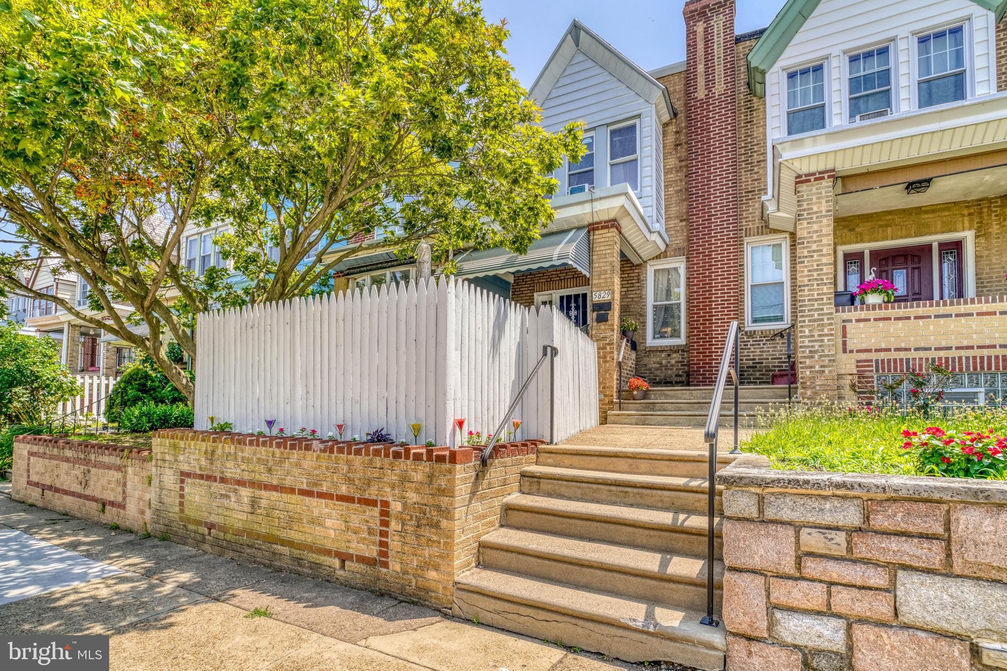 5829 N Howard St, Philadelphia, PA 19120