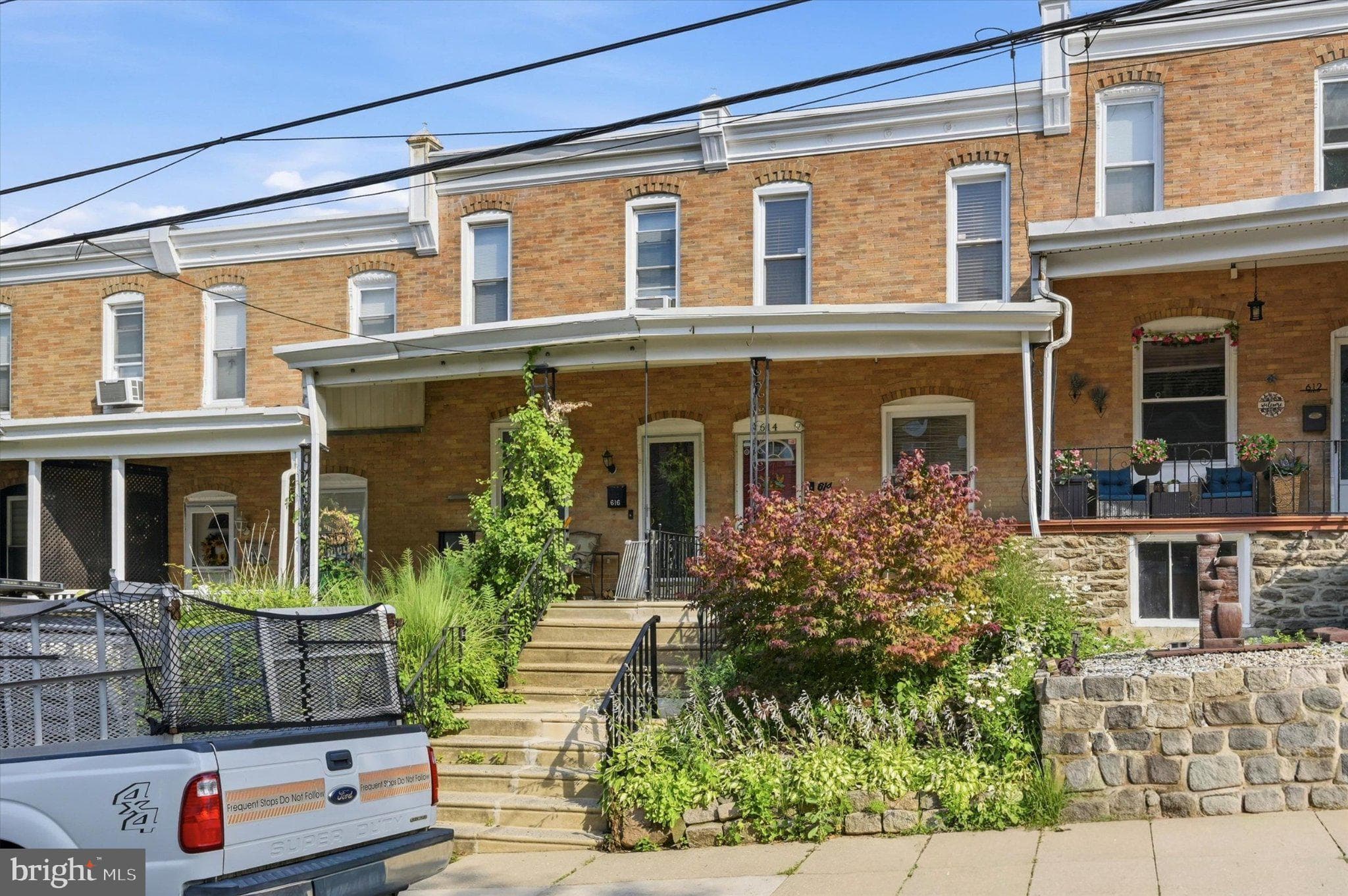 614 Martin St, Philadelphia, PA 19128