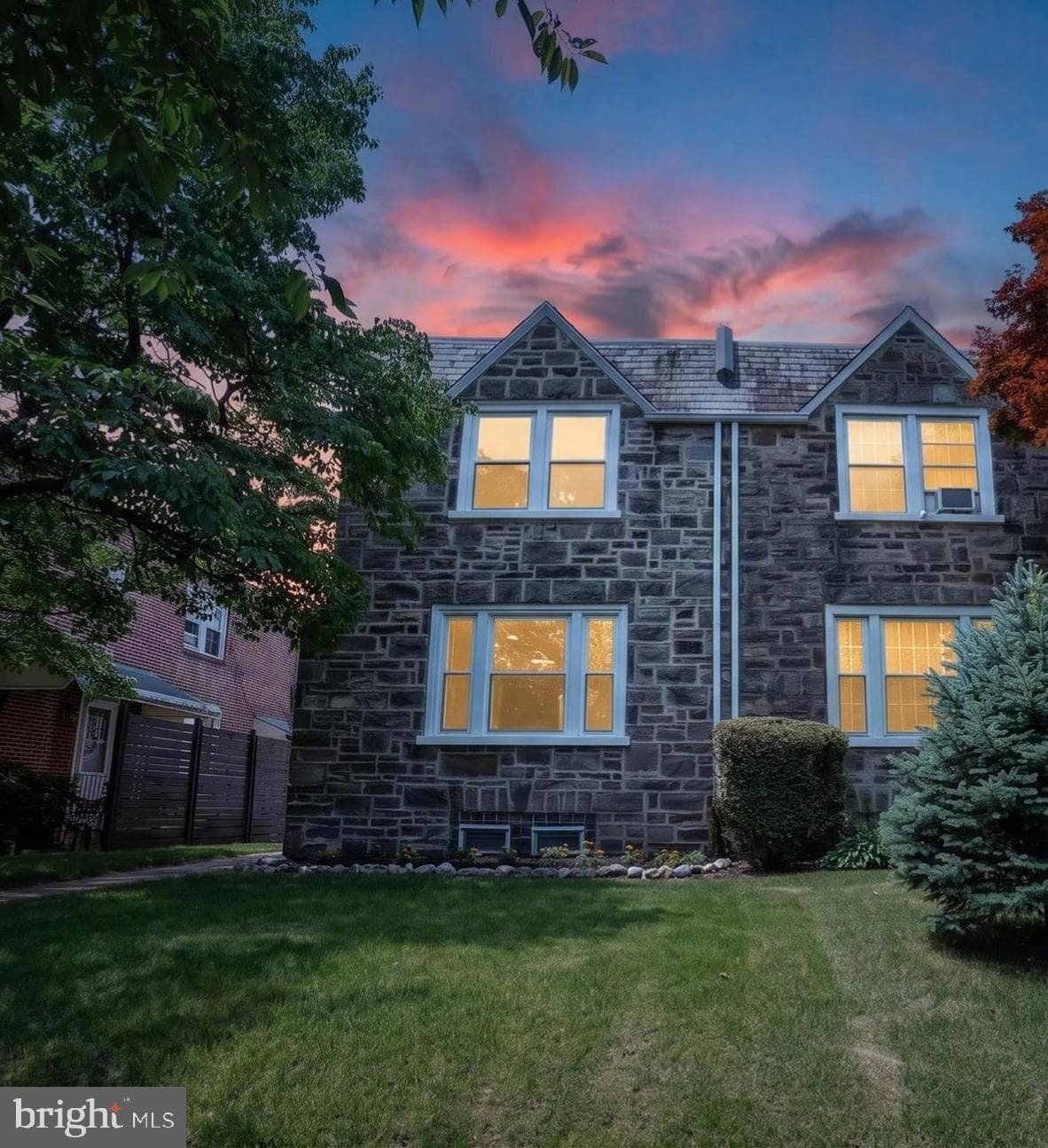 820 Kerper St, Philadelphia, PA 19111