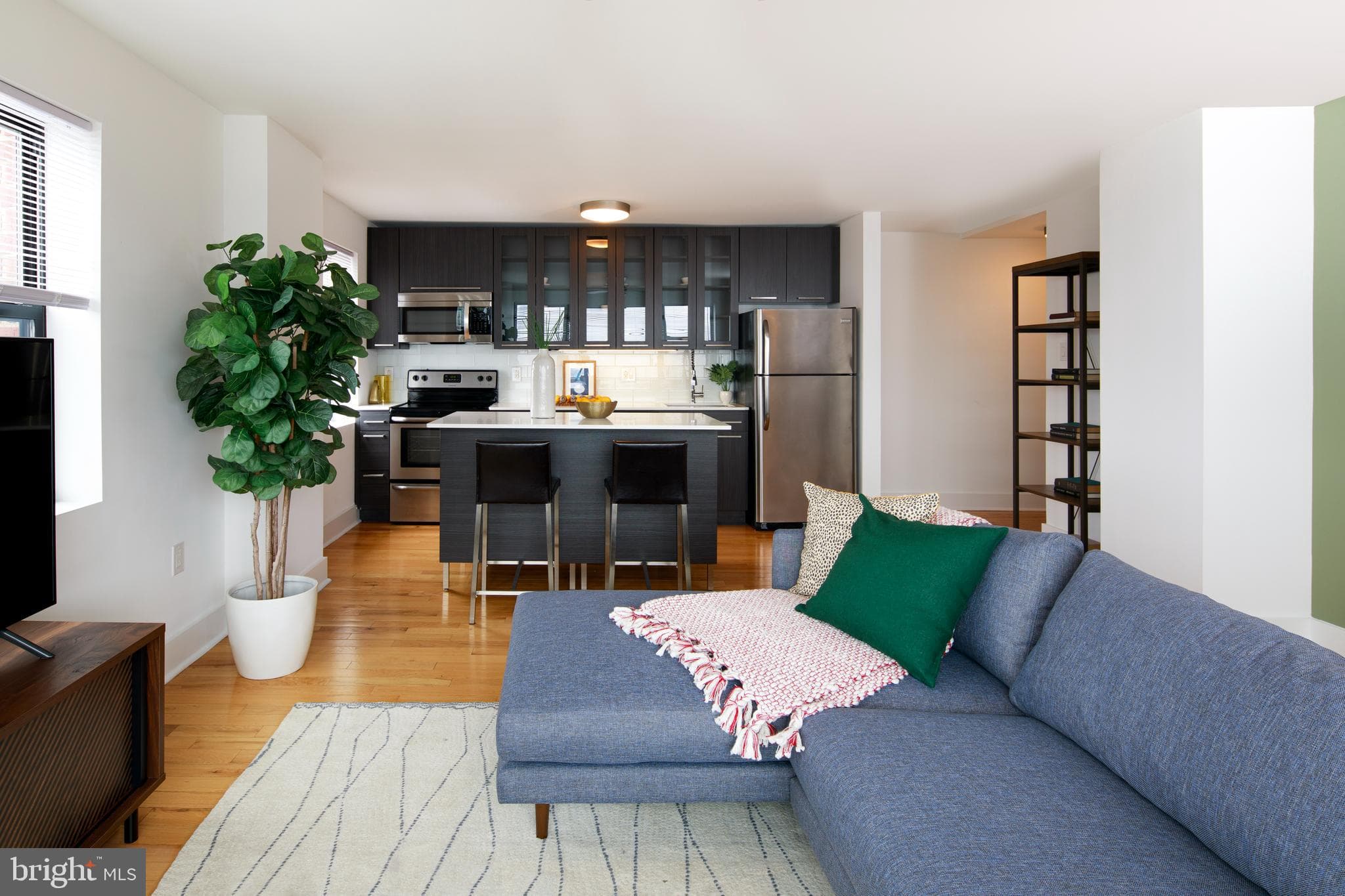 633 W Rittenhouse St #2br, Philadelphia, PA 19144