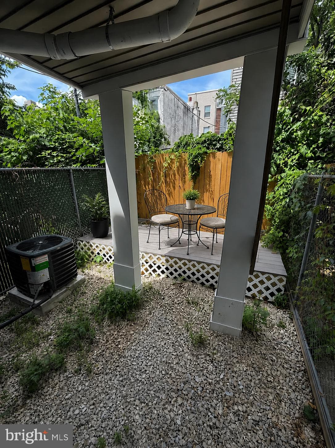 2619 Titan St, Philadelphia, PA 19146