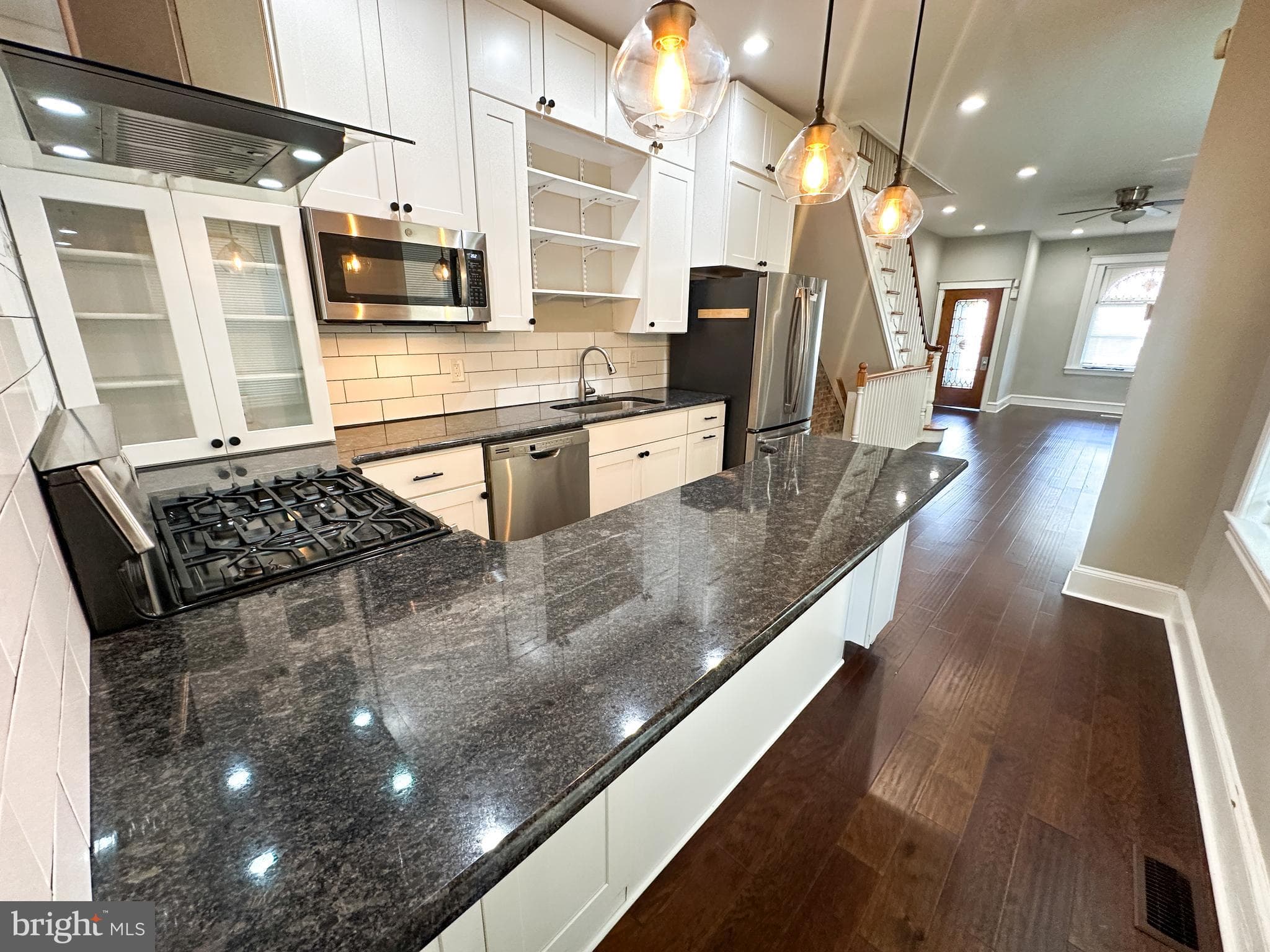 2406 E Allegheny Ave, Philadelphia, PA 19134