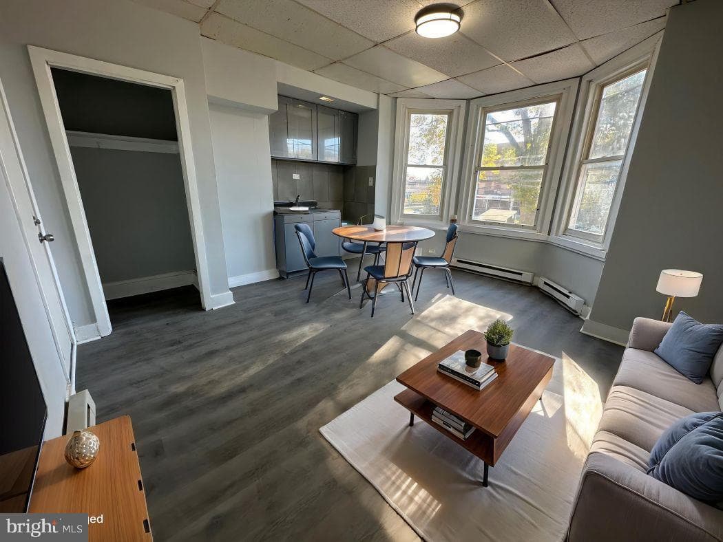 1521-00 Wakeling St, Philadelphia, PA 19124