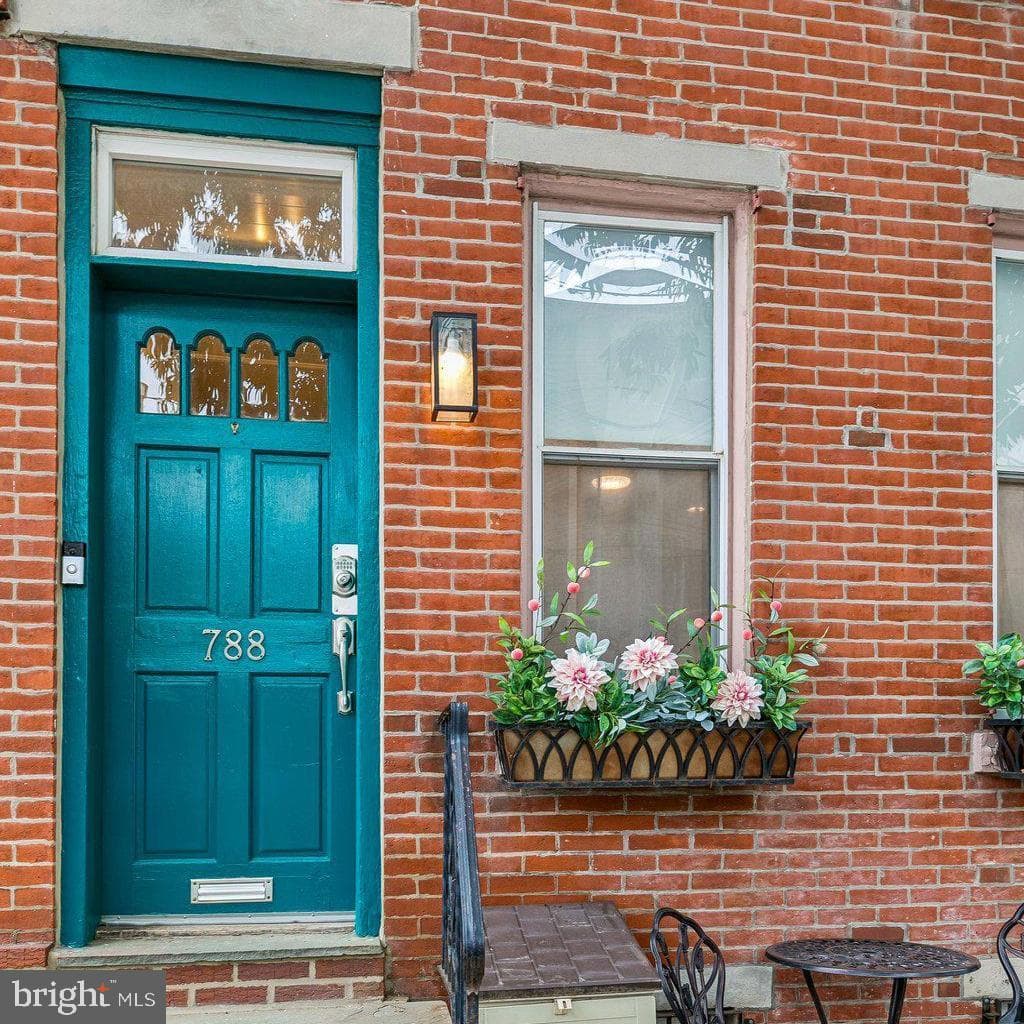 788 N Croskey St, Philadelphia, PA 19130
