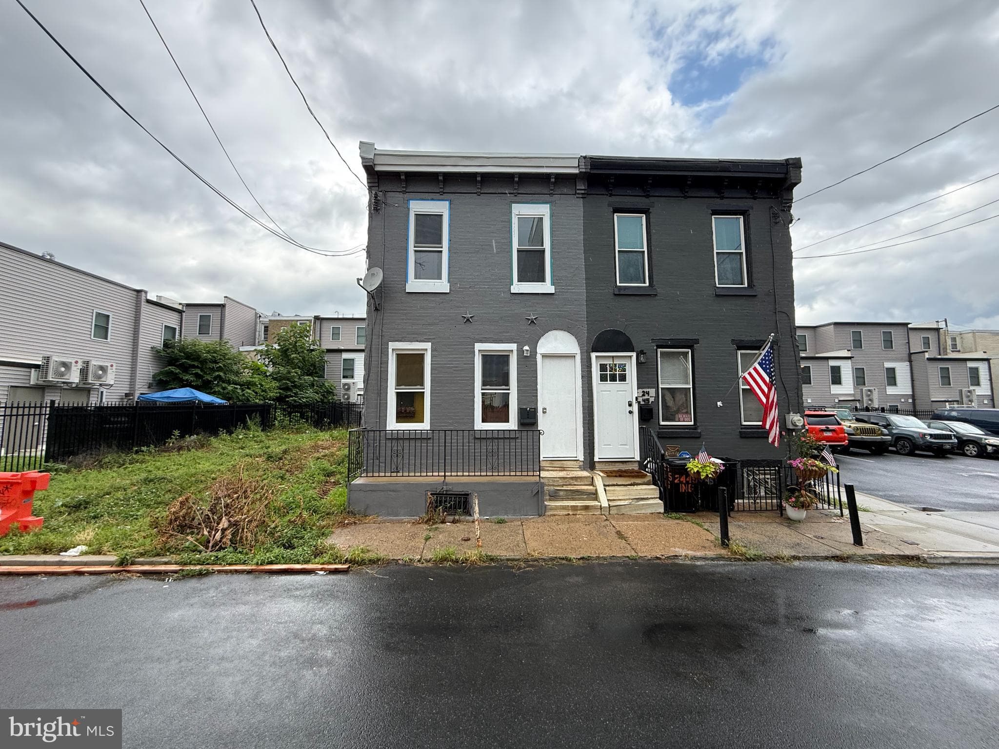 2447 Ingersoll St, Philadelphia, PA 19121