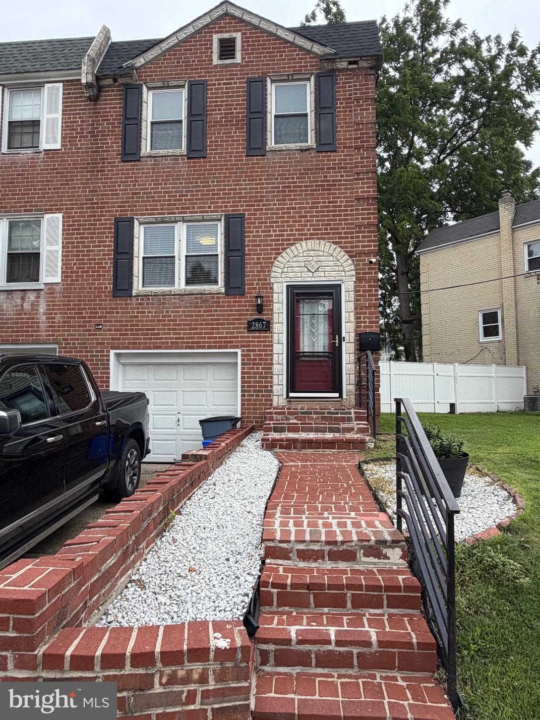 2867 Angus Rd, Philadelphia, PA 19114