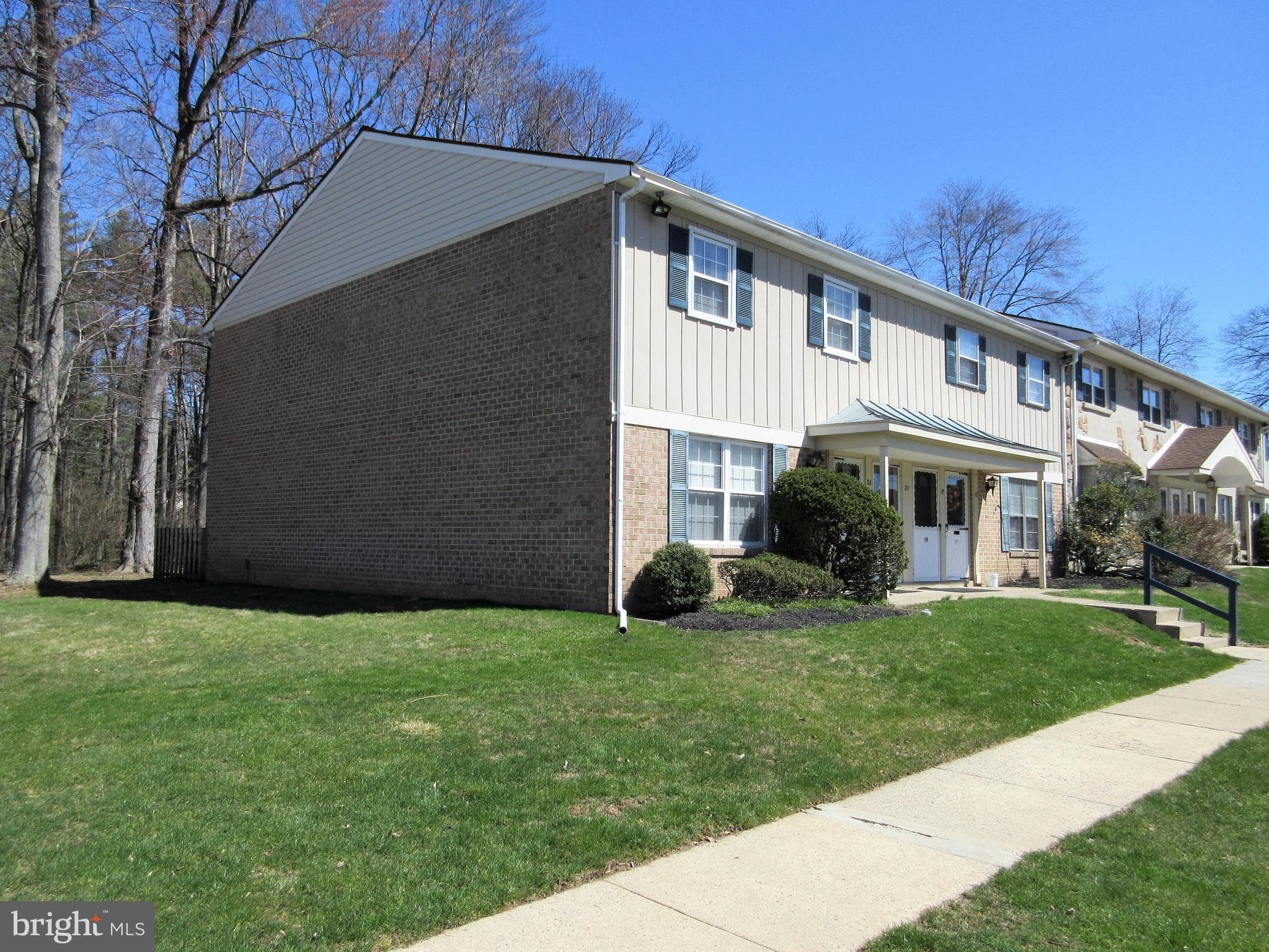 21 Shannon Dr, North Wales, PA 19454
