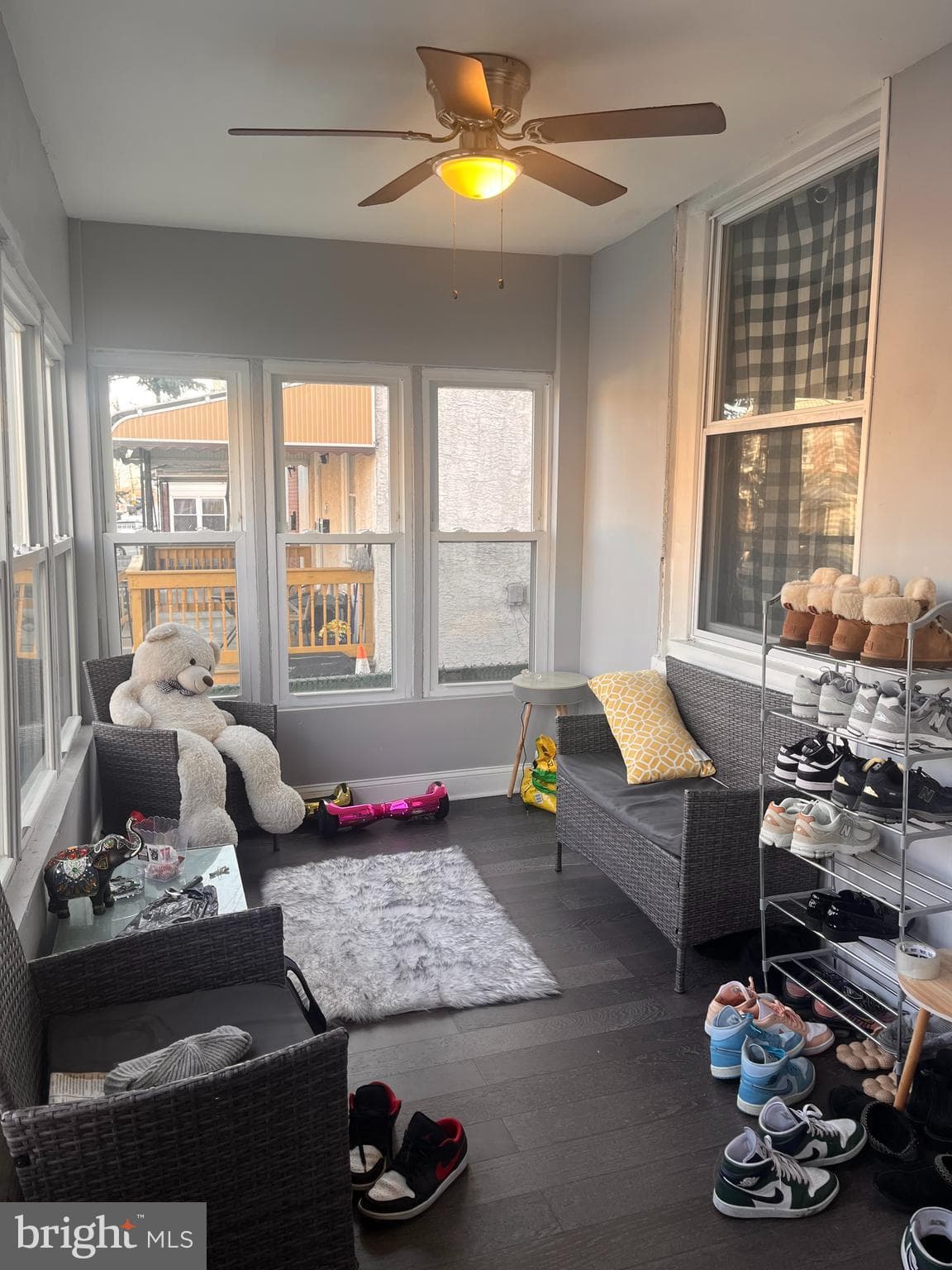 94 S 6th St, Darby, PA 19023