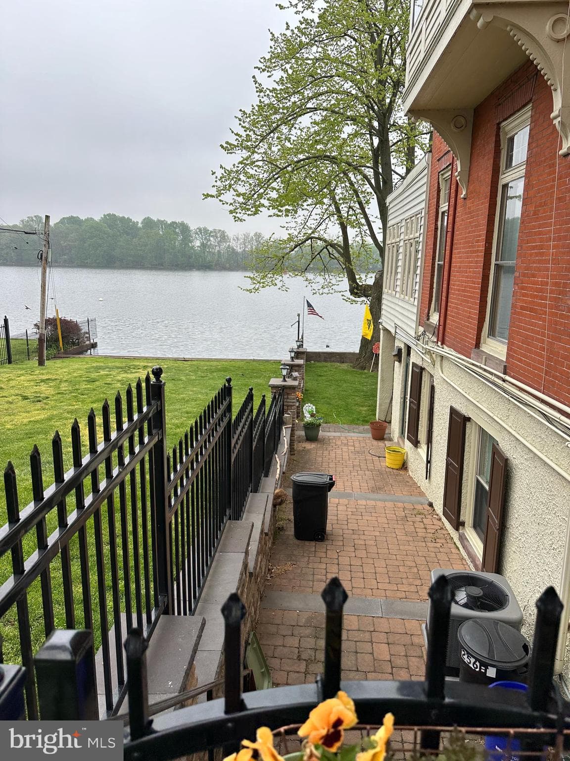 256 Radcliffe St #2nd Floor, Bristol, PA 19007