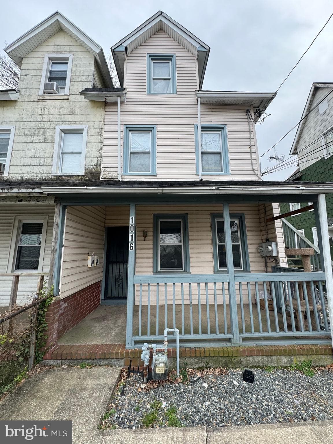 1016 Pine St #1, Darby, PA 19023